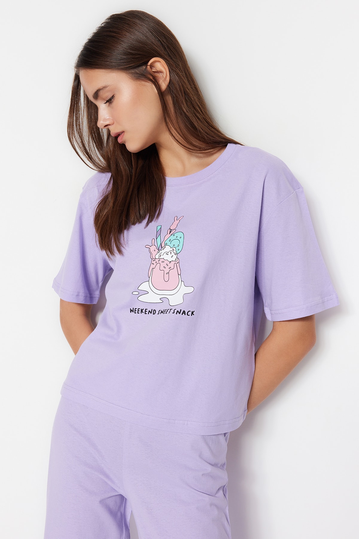 Levně Trendyol Lilac 100% Cotton Fun Printed T-shirt-Pants Knitted Pajamas Set