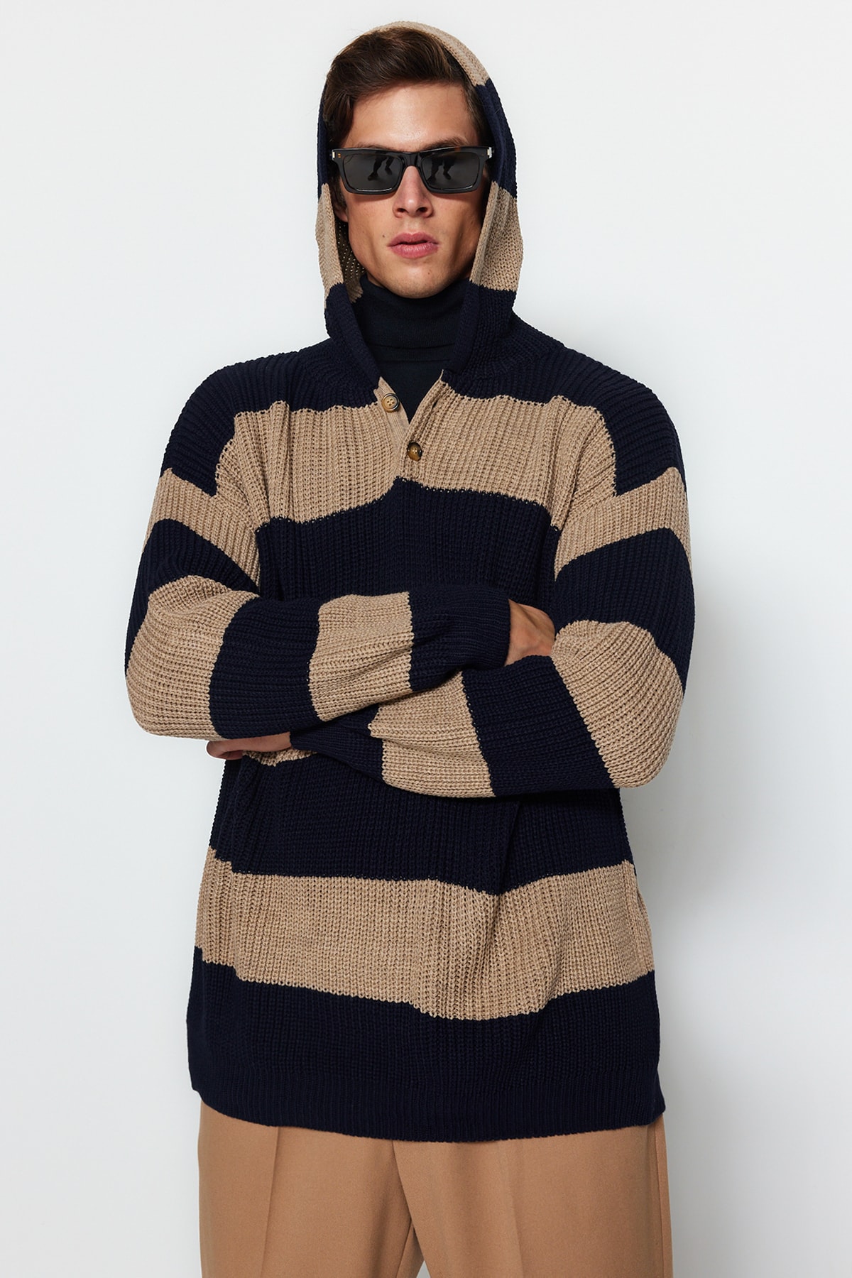 Levně Trendyol Navy Blue-Mink Oversize Fit Wide Fit Striped Hooded Knitwear Sweater
