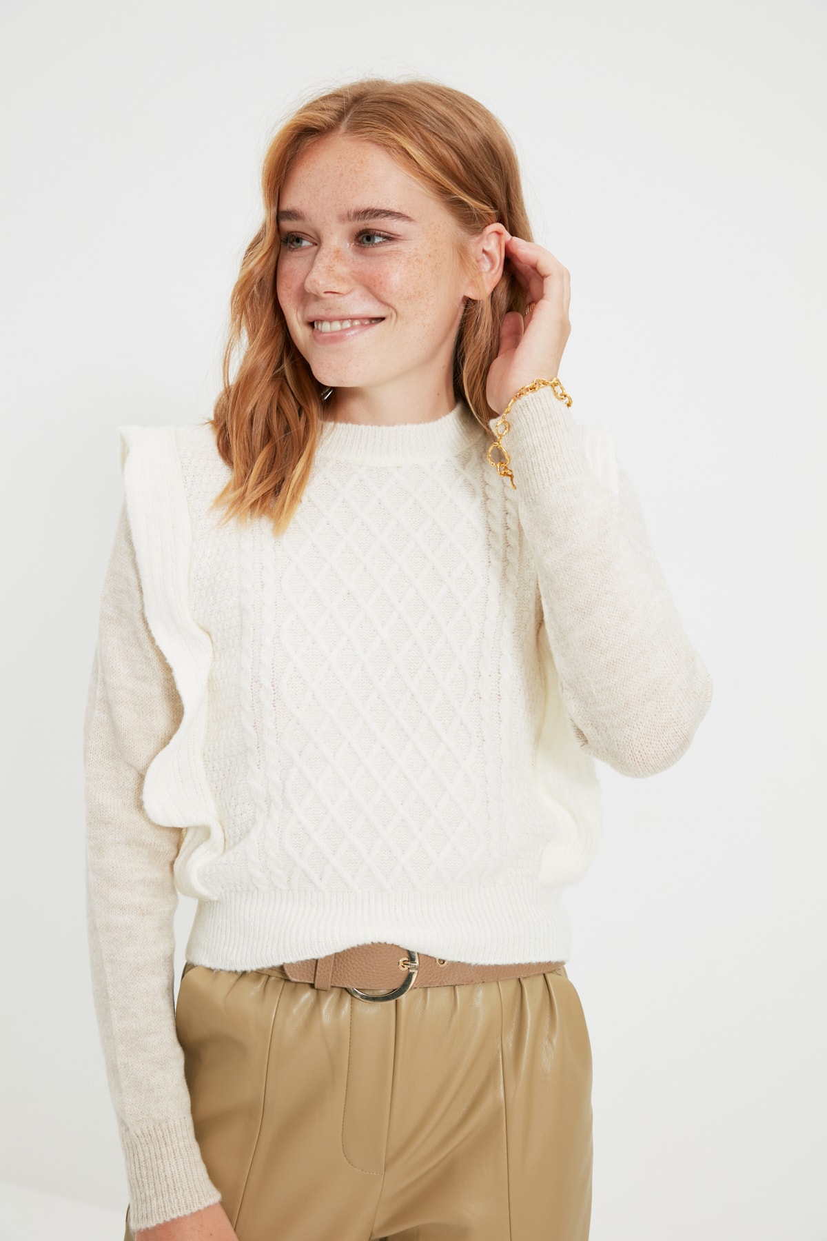 Trendyol Sweater - Ecru - Slim fit
