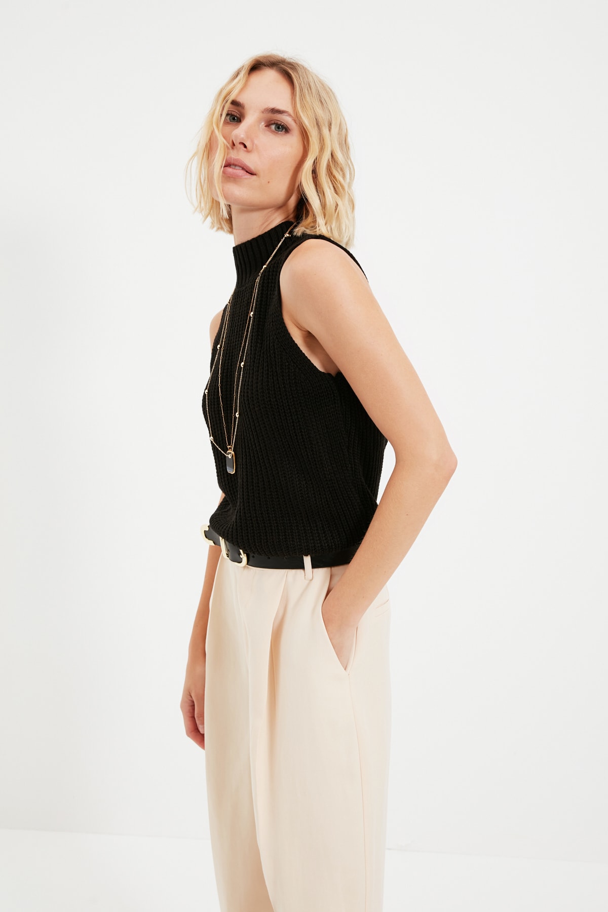 Trendyol Black Stand Up Collar Knitwear Sweater