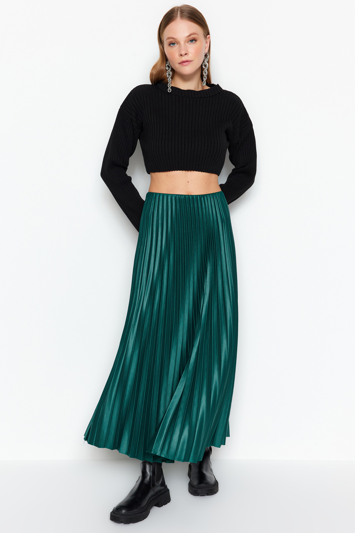 Levně Trendyol Emerald Green Pleated Maxi Knitted Skirt