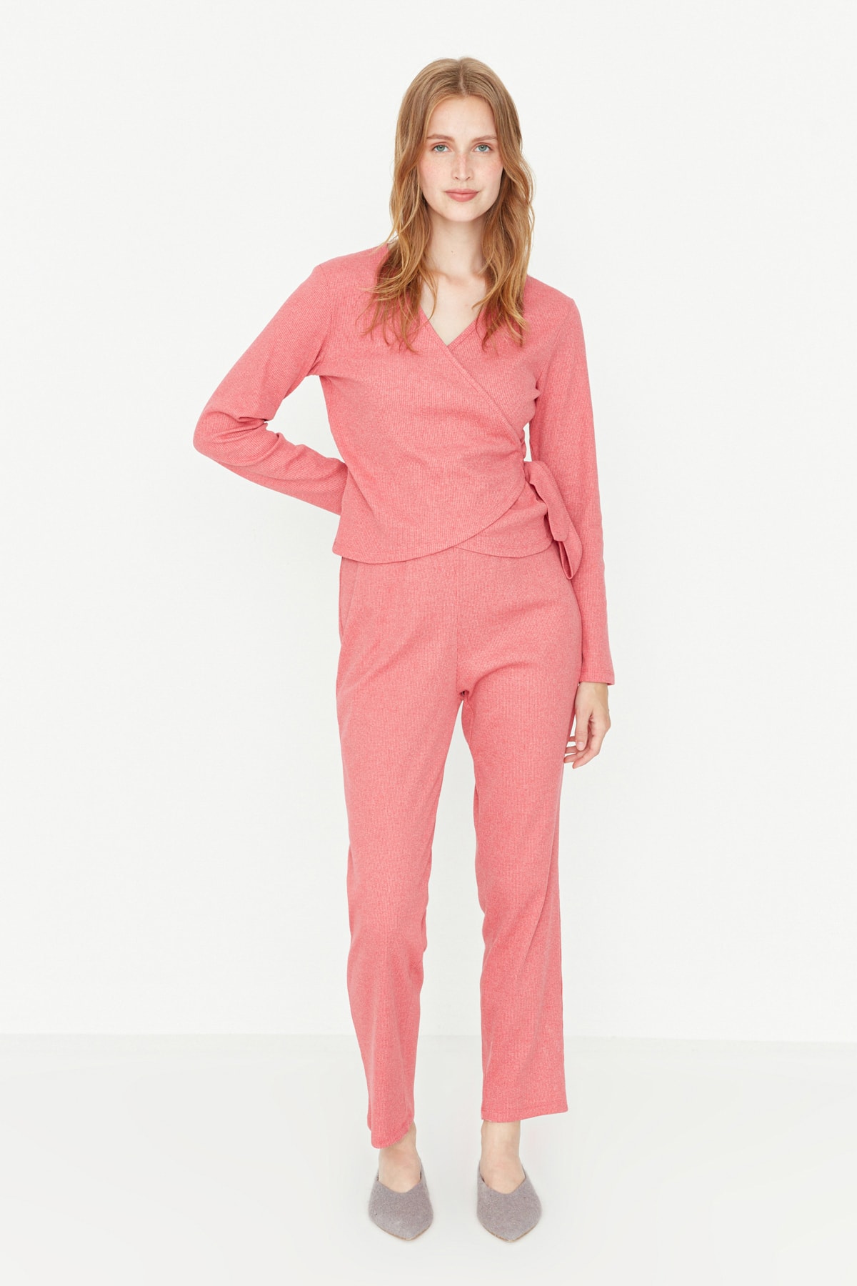 Levně Trendyol Dry Rose Double Breasted Knitted Pajamas Set