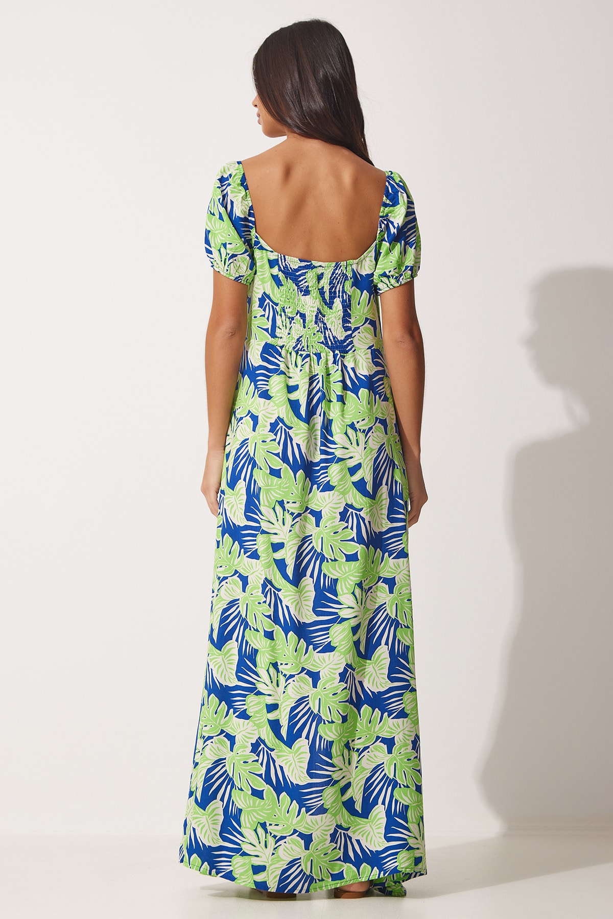 Happiness İstanbul Women's Navy Blue Green Floral Vâscoză Rochie de vară