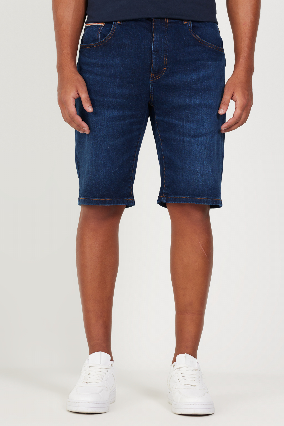 Levně AC&Co / Altınyıldız Classics Men's Blue Slim Fit Slim Fit Cotton Flexible Denim Shorts
