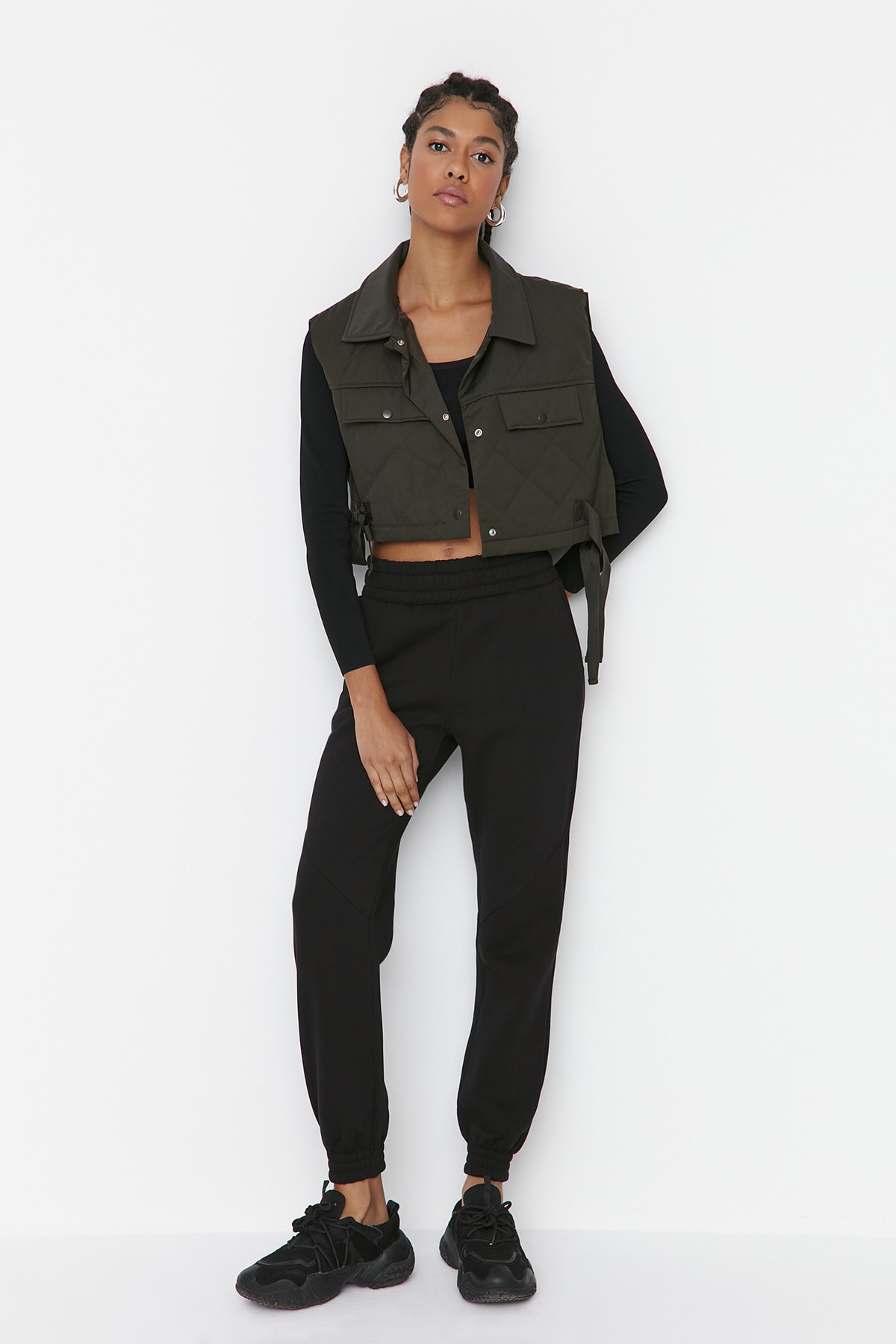 Pantaloni de trening Trendyol Basic