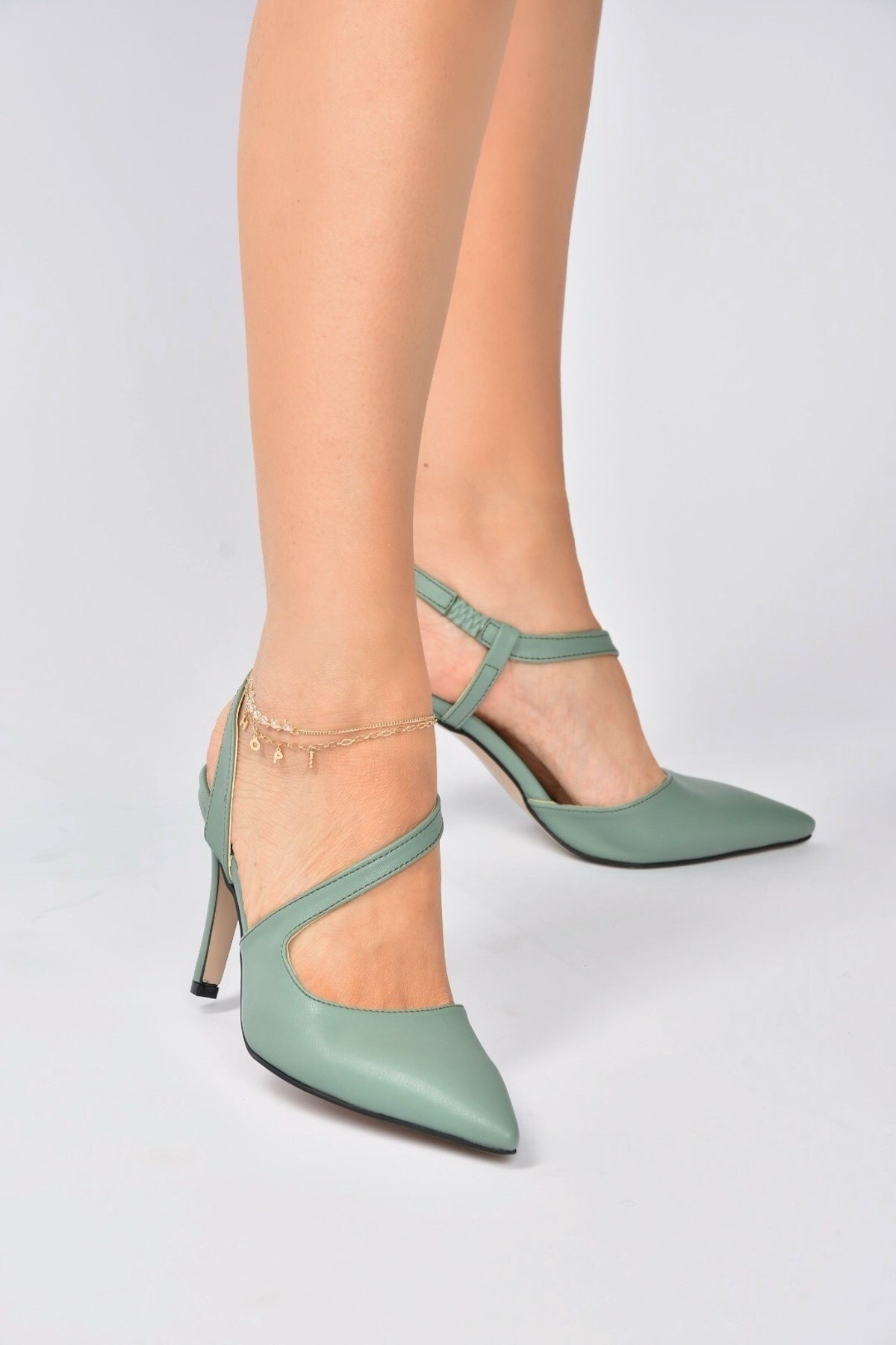 Fox Shoes Women's Green Pointed Toe Heeled Shoes