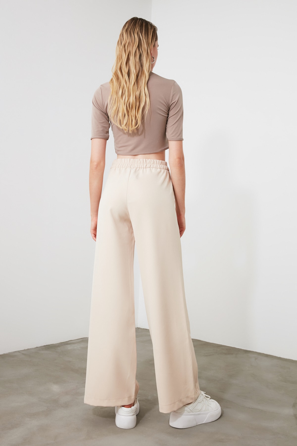 Pantaloni dama, Trendyol