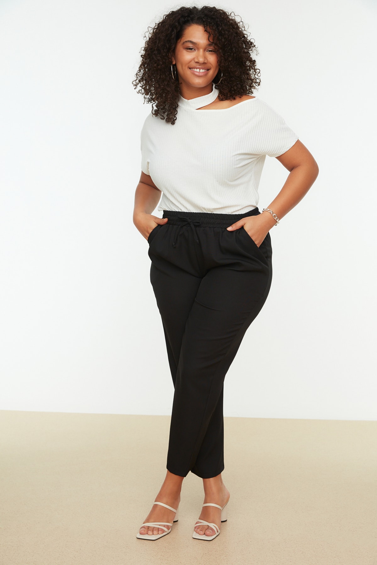 Women's pants Trendyol Curve