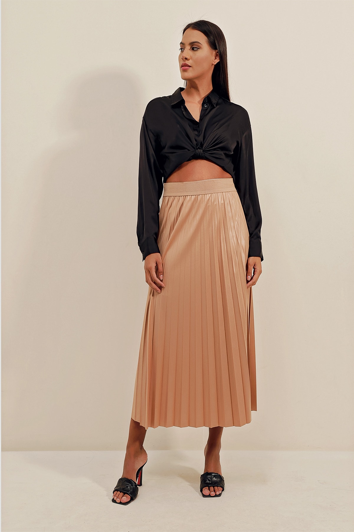 Bigdart 1894 Leather Look Pleated Skirt - Beige