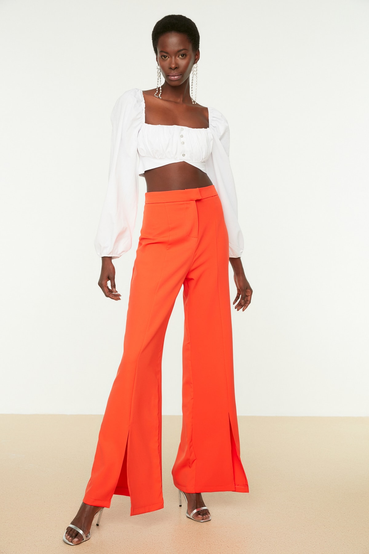 Pantaloni dama Trendyol Slit Detailed