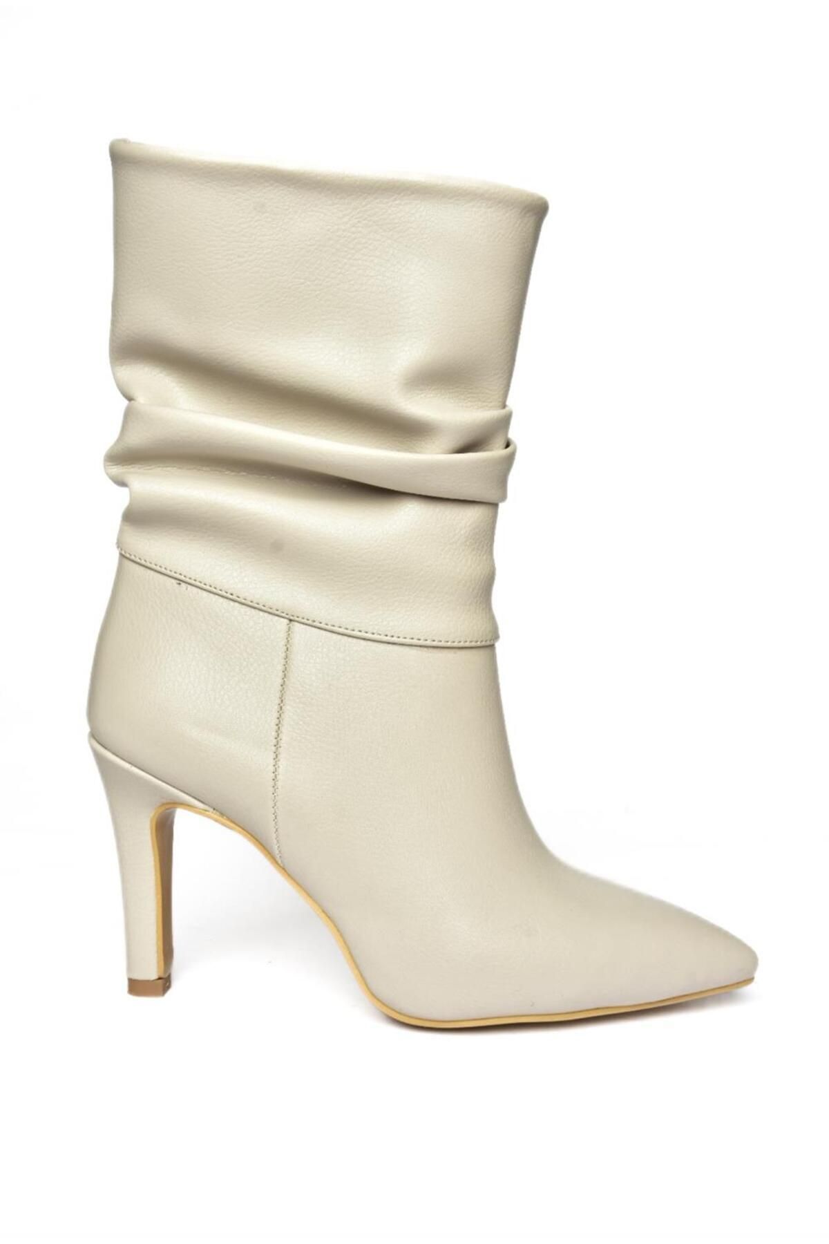 Fox Shoes R404020309 Women's Beige Slim Heeled Pleated Boots