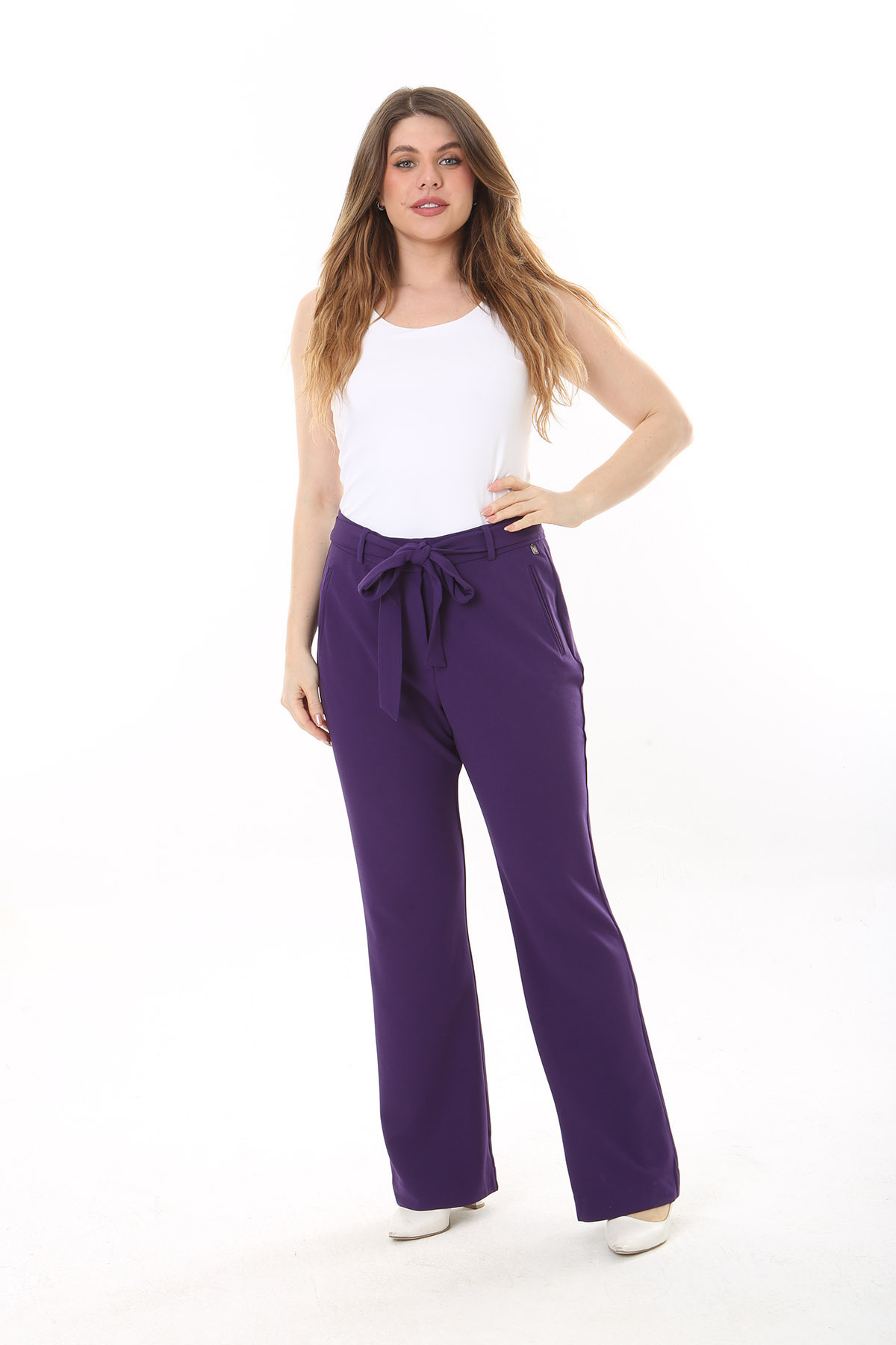 Levně Şans Women's Plus Size Purple Side Pockets Belted Lycra Classic Trousers