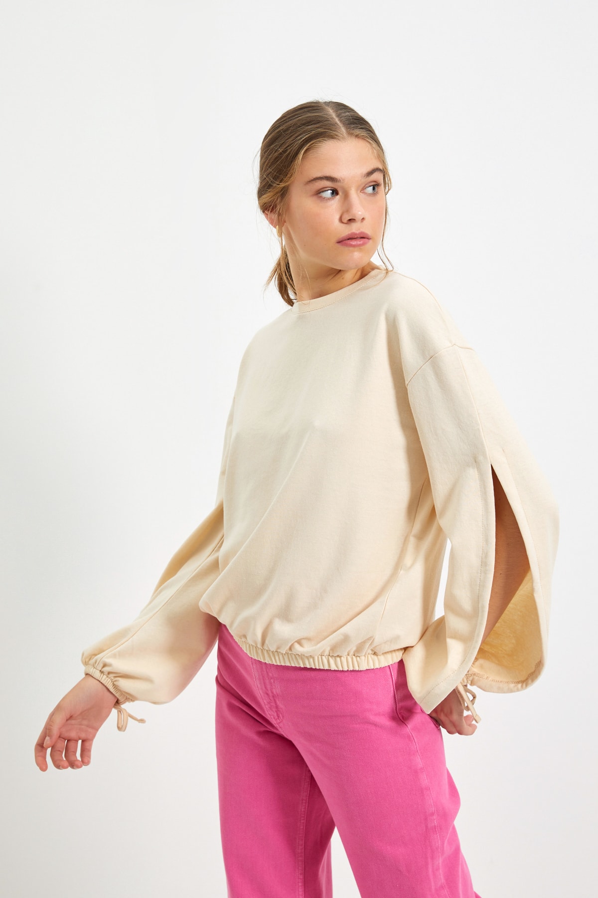 Trendyol Sweatshirt - Beige - Regular fit