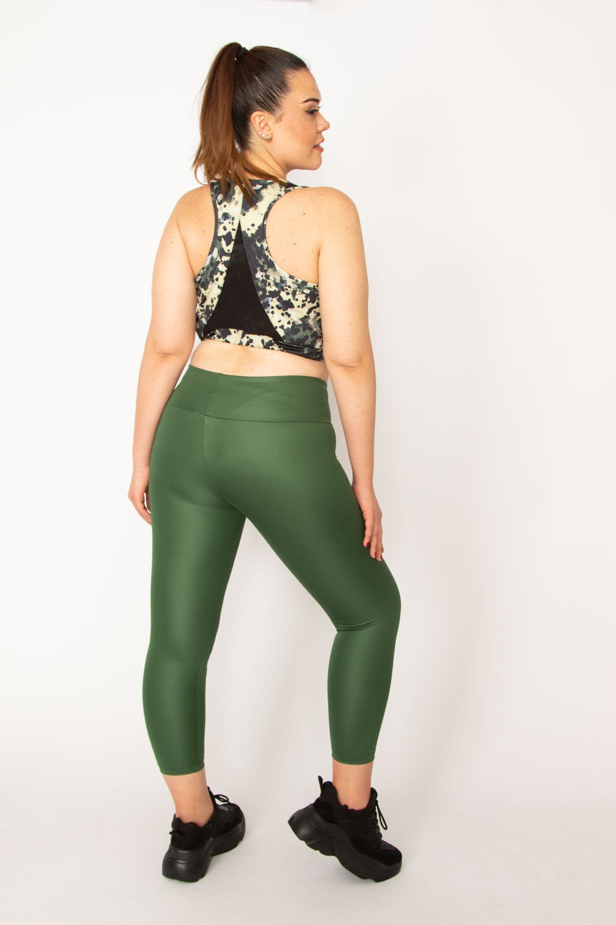 Levně Şans Women's Plus Size Green Tulle Detailed Crop Scalpel