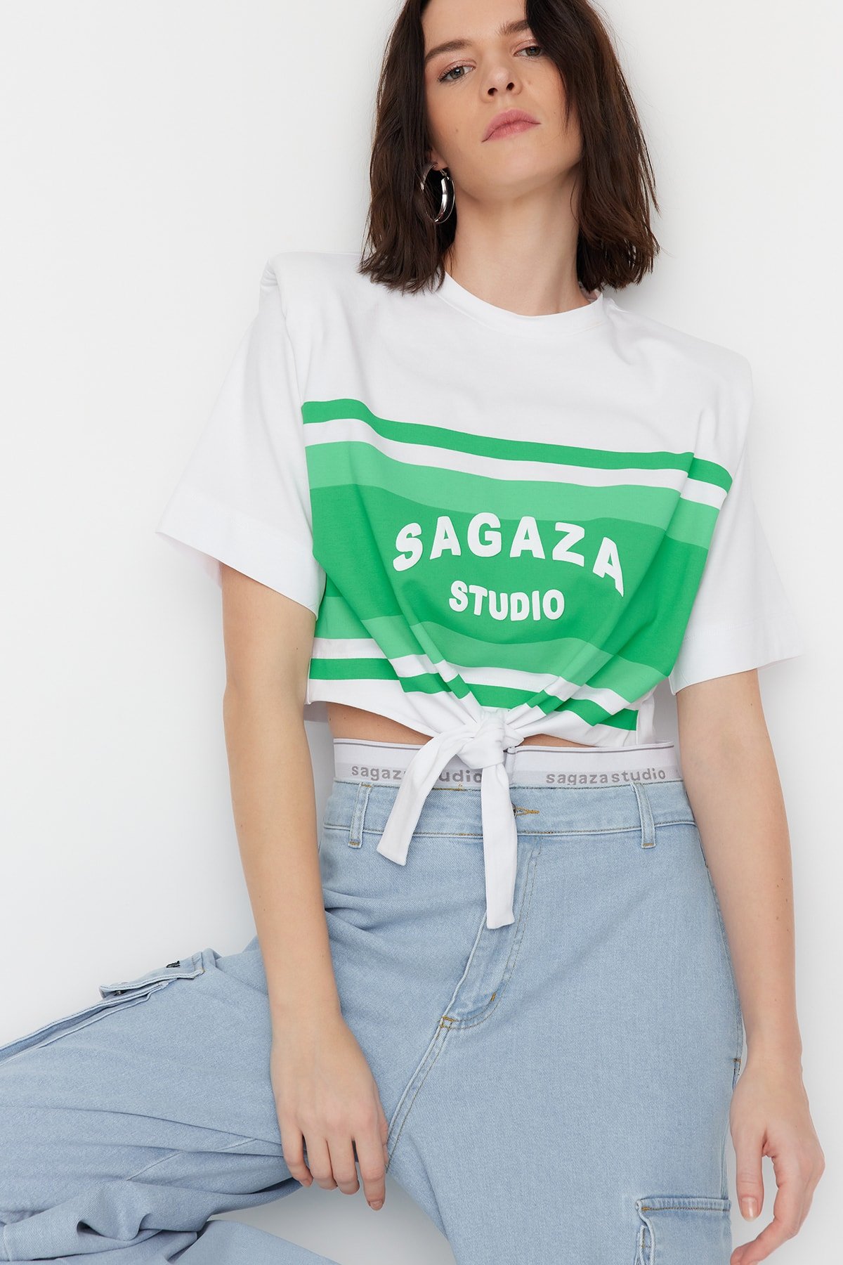 Levně Trendyol X Sagaza Studio Ecru Printed T-Shirt with Binding Detail