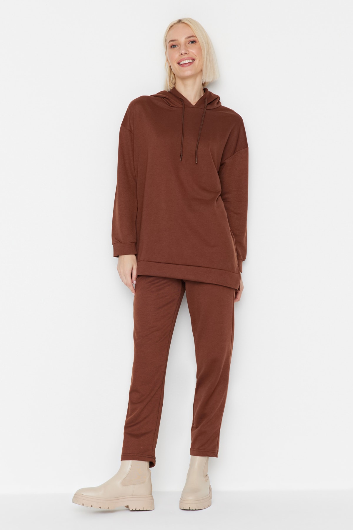 Trendyol Brown Basic Hoodie and Knitted Tracksuit Set