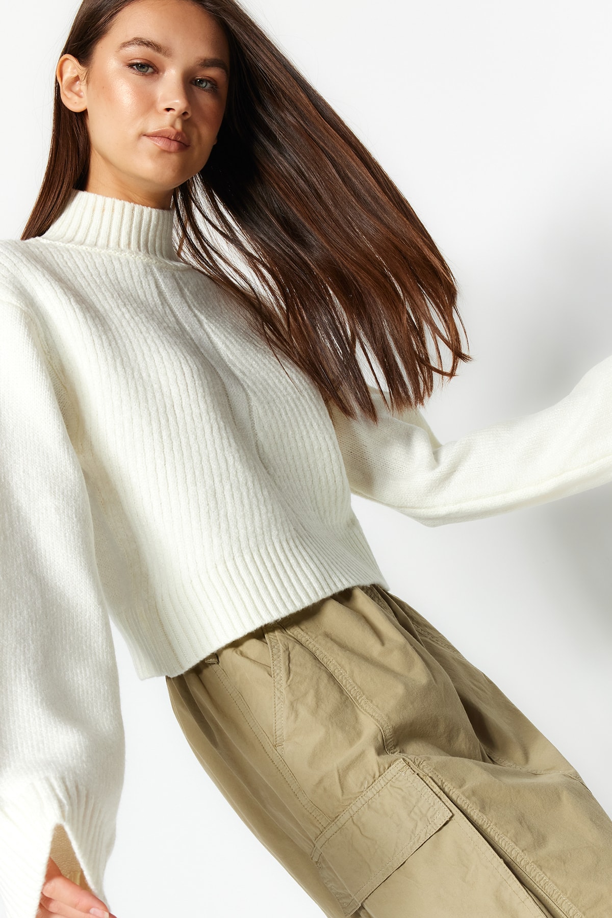 Trendyol Ecru Crop Soft Textured High Collar Knitwear Sweater