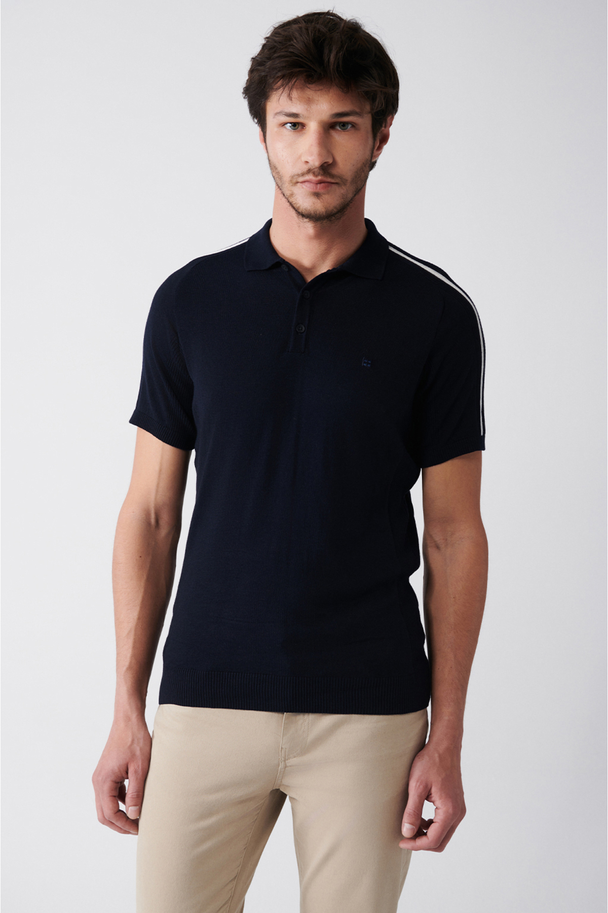 Levně Avva Men's Navy Blue Polo Neck Stripe Detailed Shoulder Ribbed Regular Fit Knitwear T-shirt