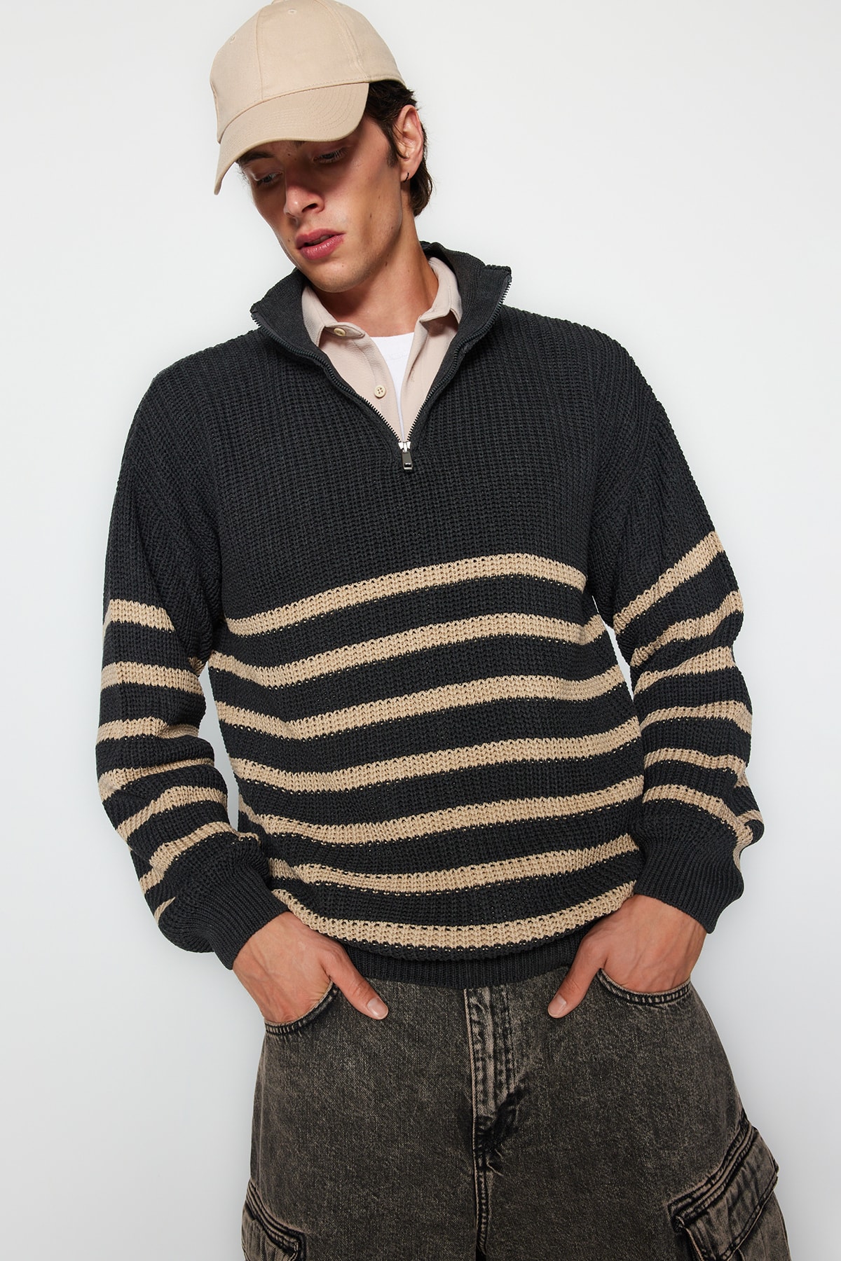 Trendyol Sweater - Gray - Regular fit