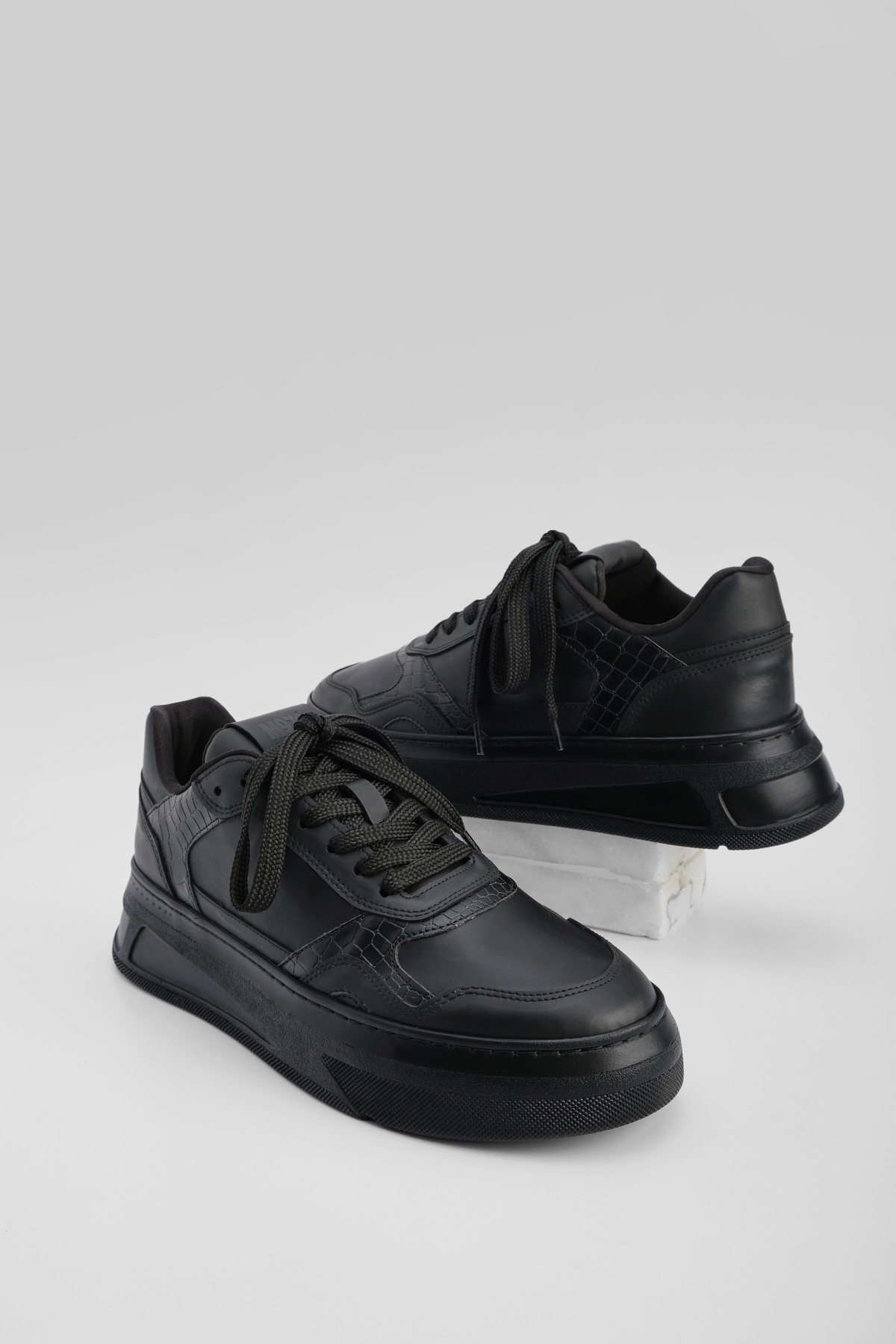 Marjin Men's Sneaker Thick Sole Lace Up Sneakers Terifa Black
