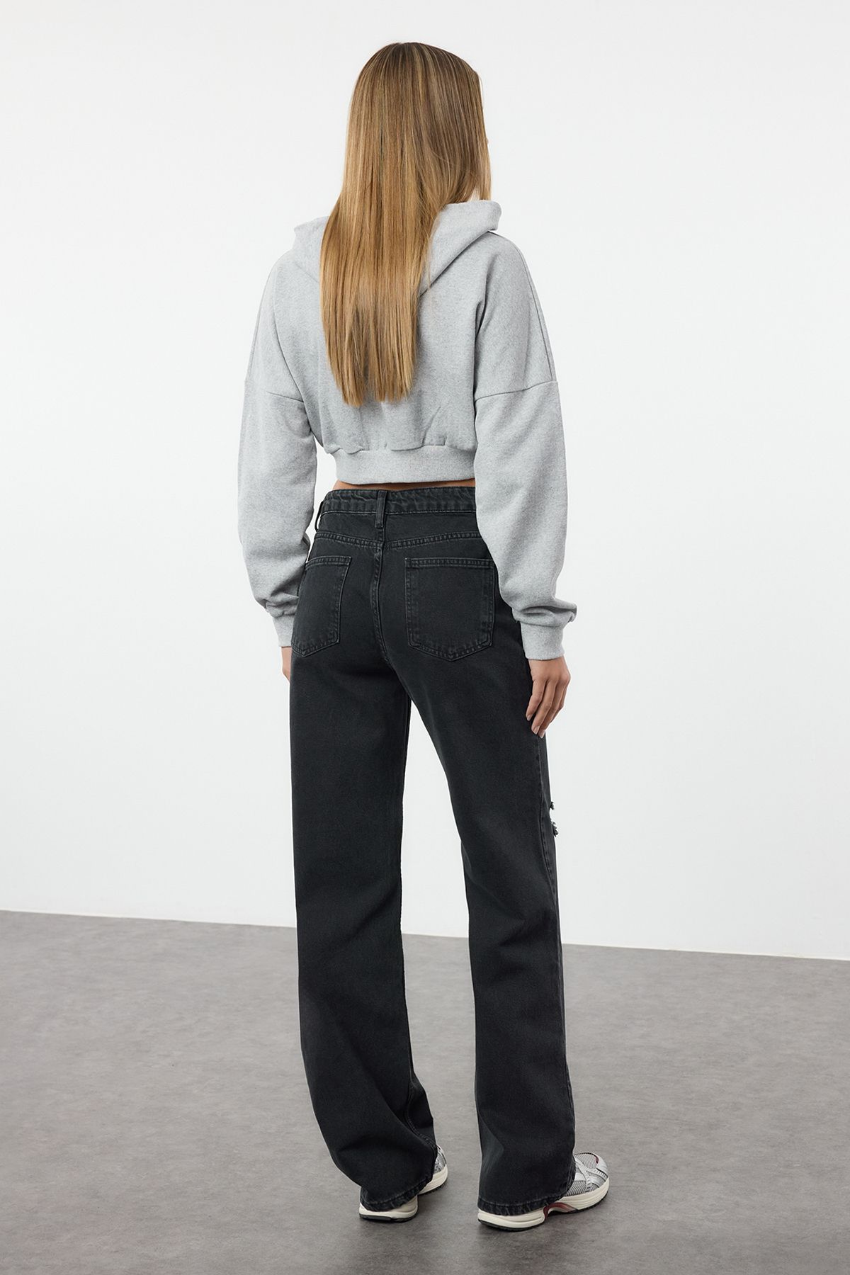 Trendyol Black Faded Effect Vintage Ripped Detail Low Waist Wide Leg Jeans