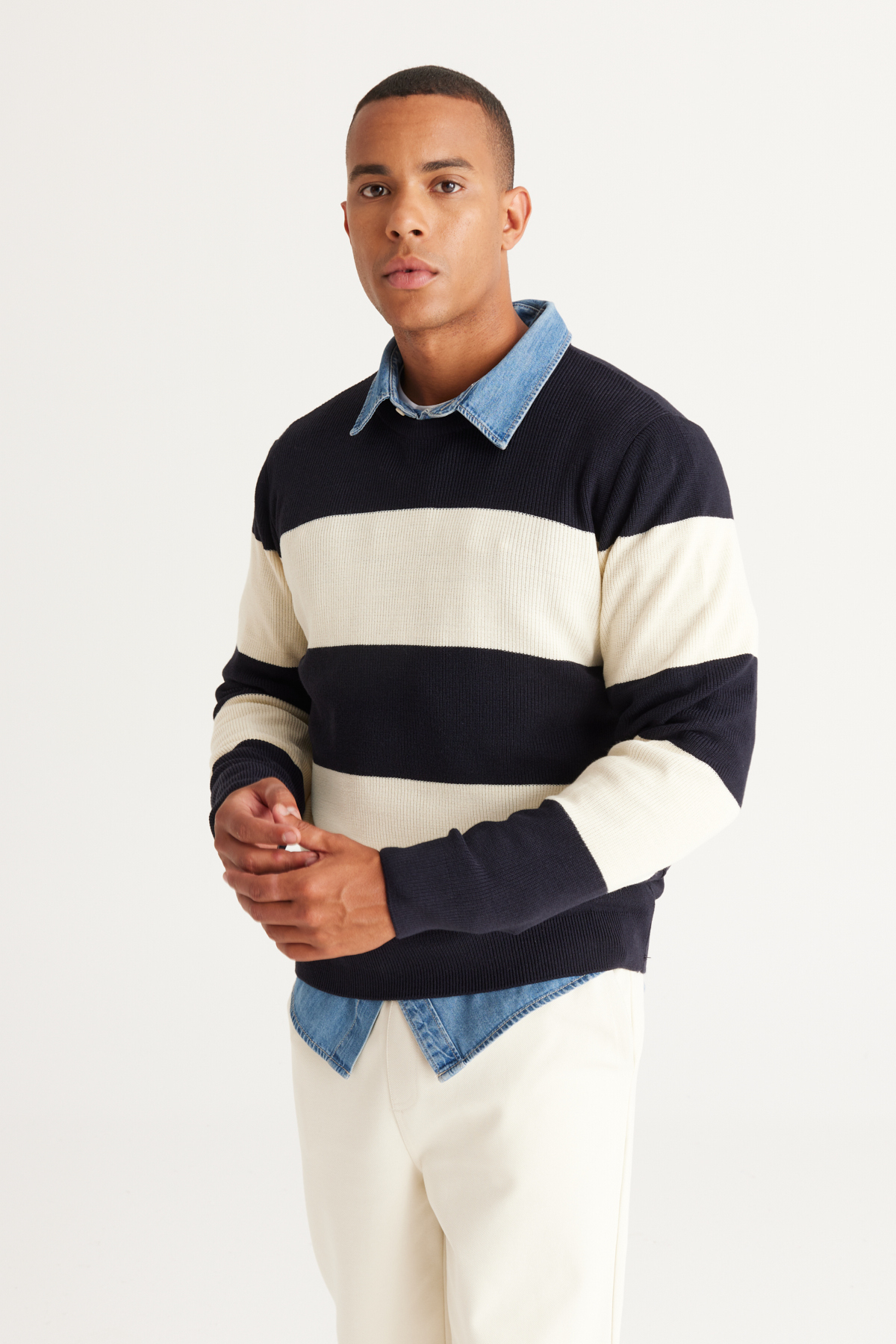 AC&Co / Altınyıldız Classics Men's Navy Blue-Ecru Standard Fit Regular Fit Crew Neck Knitwear Sweater