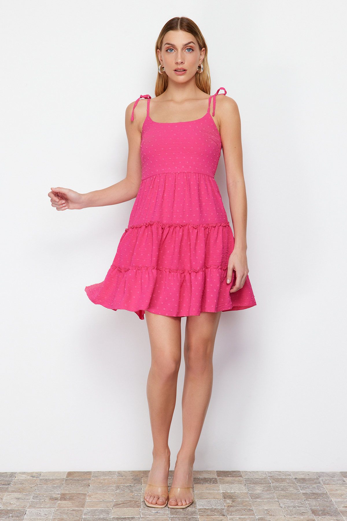 Levně Trendyol Fuchsia Skirt Flounce Fabric Featured Mini Woven Dress