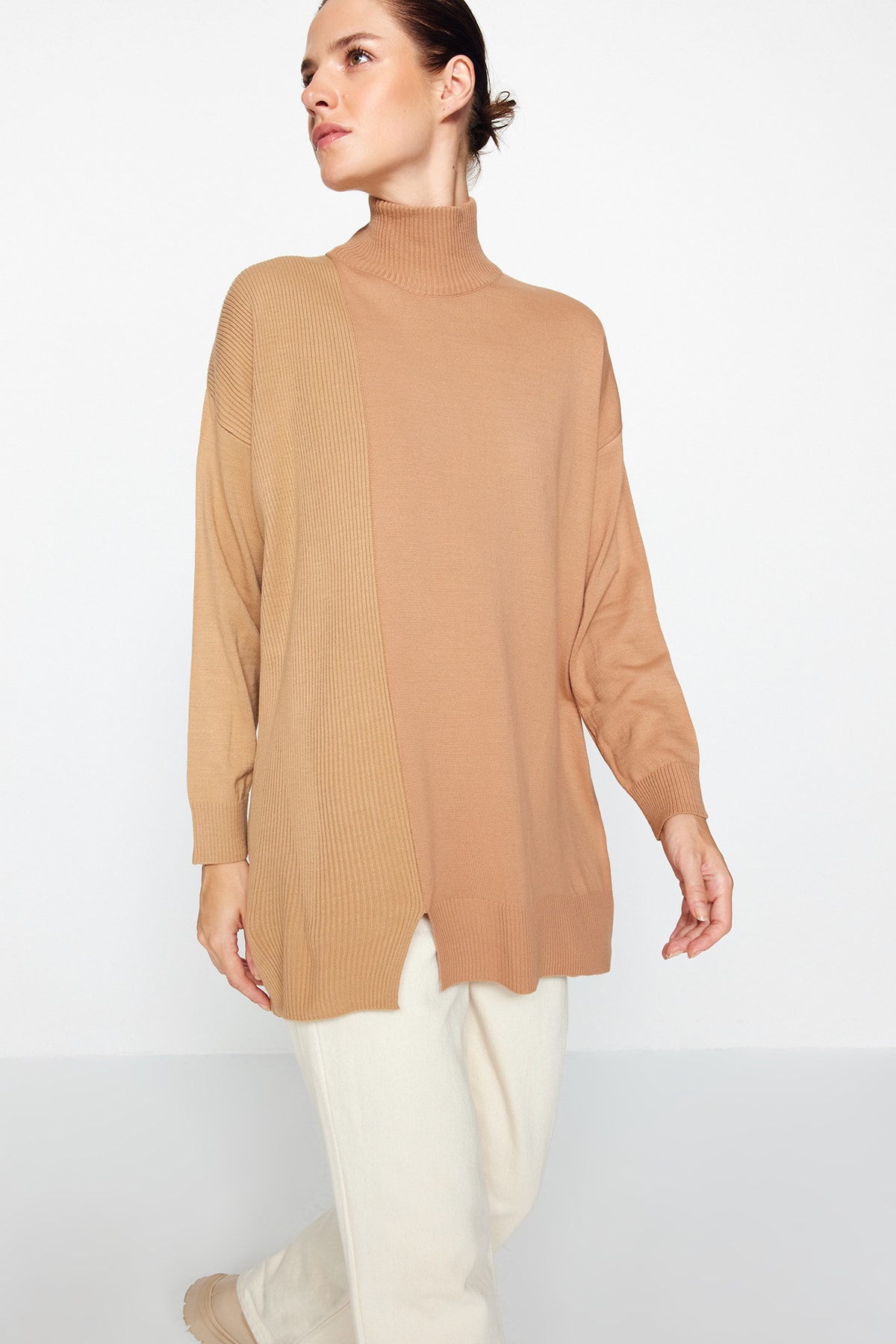 Trendyol Sweater - Beige - Relaxed fit
