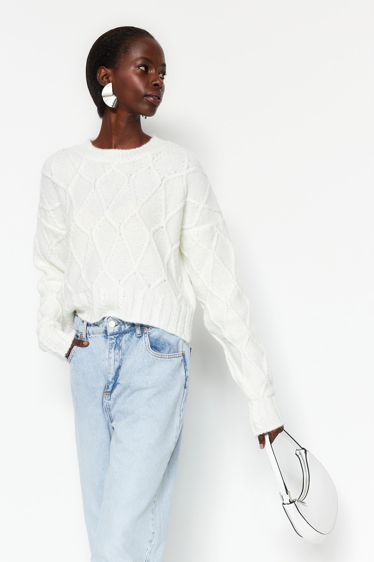 Trendyol Ecru Crew Neck Knitwear Sweater