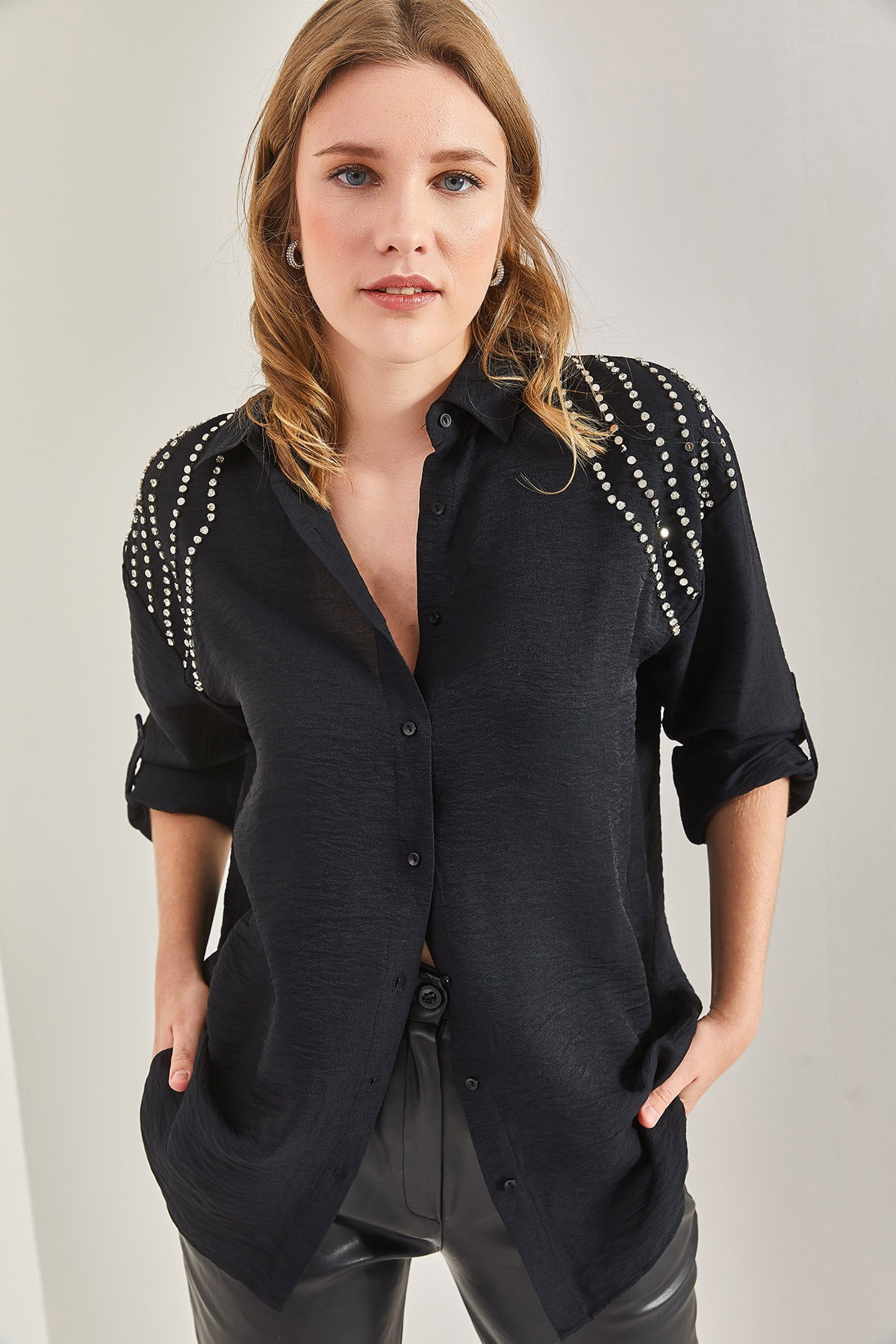Levně Bianco Lucci Women's Embroidered Stones Linen Shirt