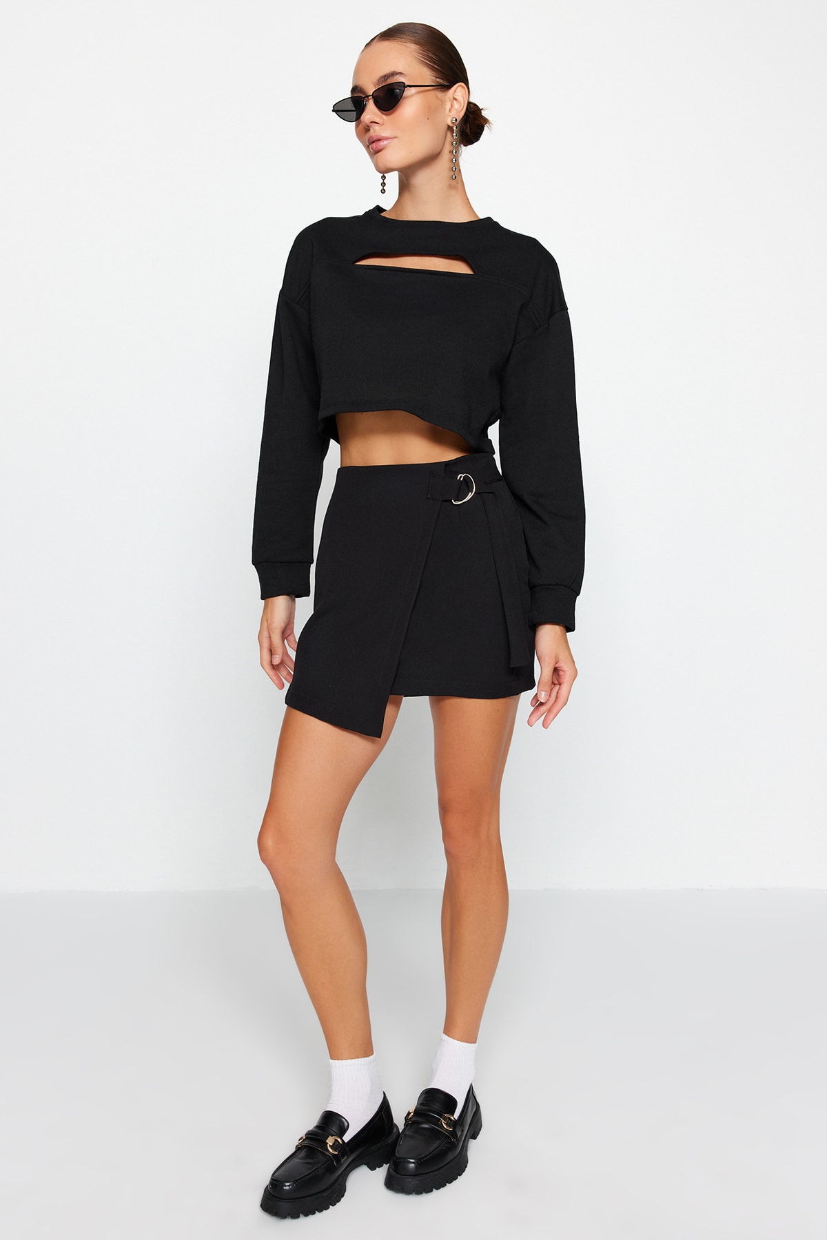 Levně Trendyol Black Double Breasted Mini Woven Skirt With Buckle
