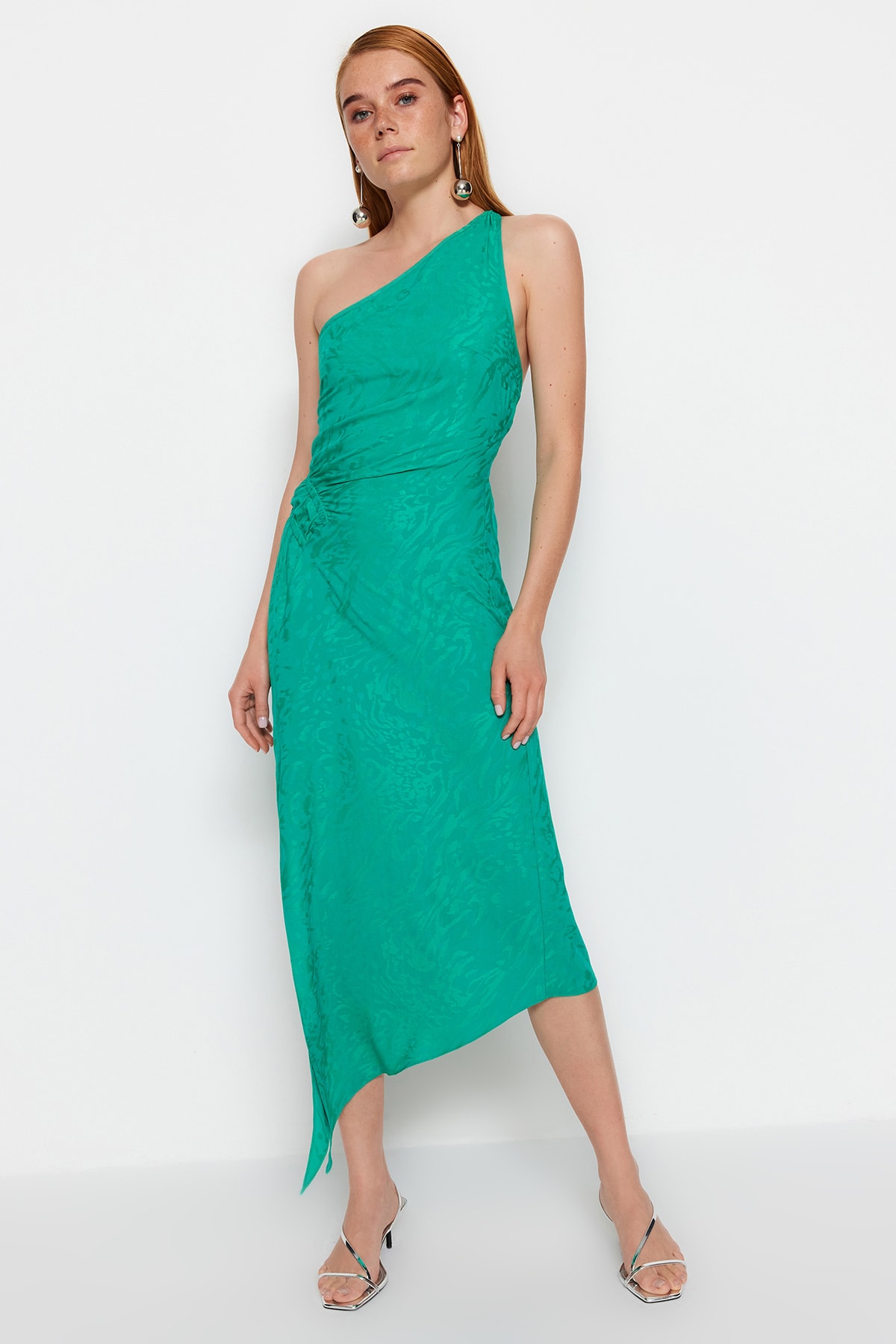 Levně Trendyol zelená limitovaná edice shromážděné detailní žakárové saténové tkané šaty tkané šaty