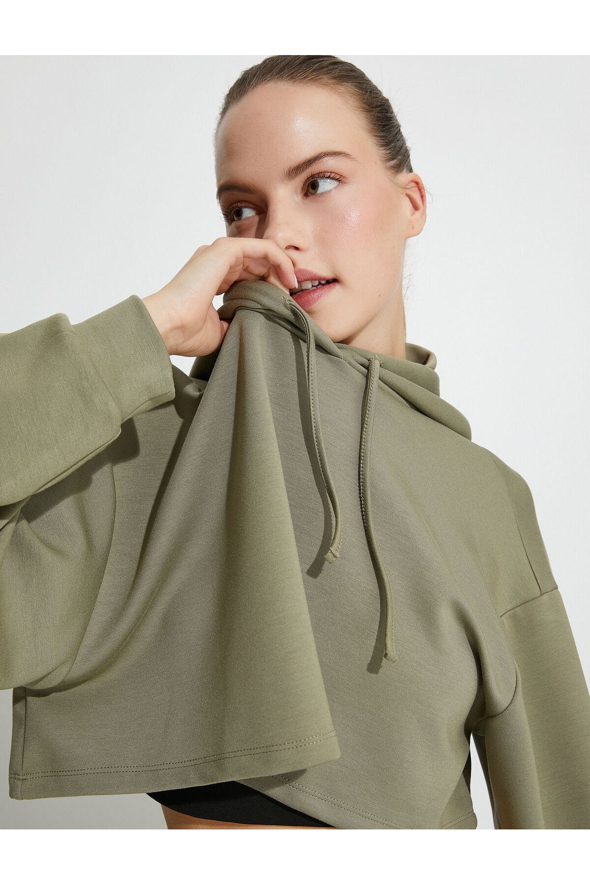 Levně Koton Sports Crop Hooded Oversize Sweatshirt Modal Fabric Long Sleeve