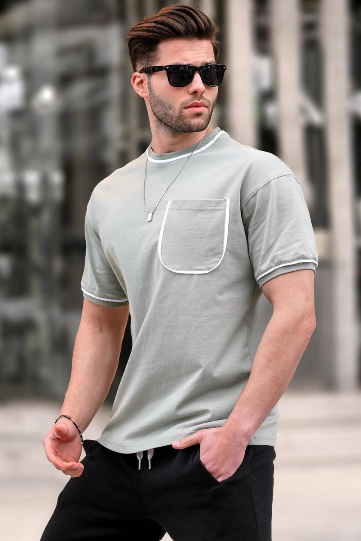 Levně Madmext Mint Green Pocket Detailed Men's T-Shirt 6176