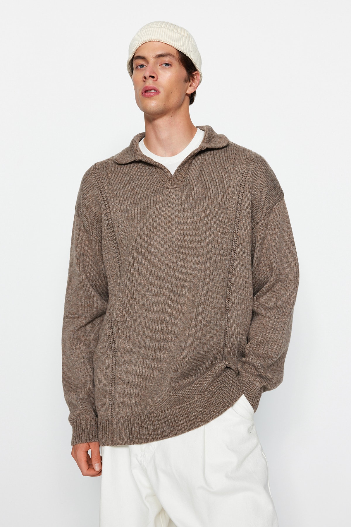 Trendyol Men's Mink Oversize Fit Wide Fit Polo Neck Knitwear Sweater.