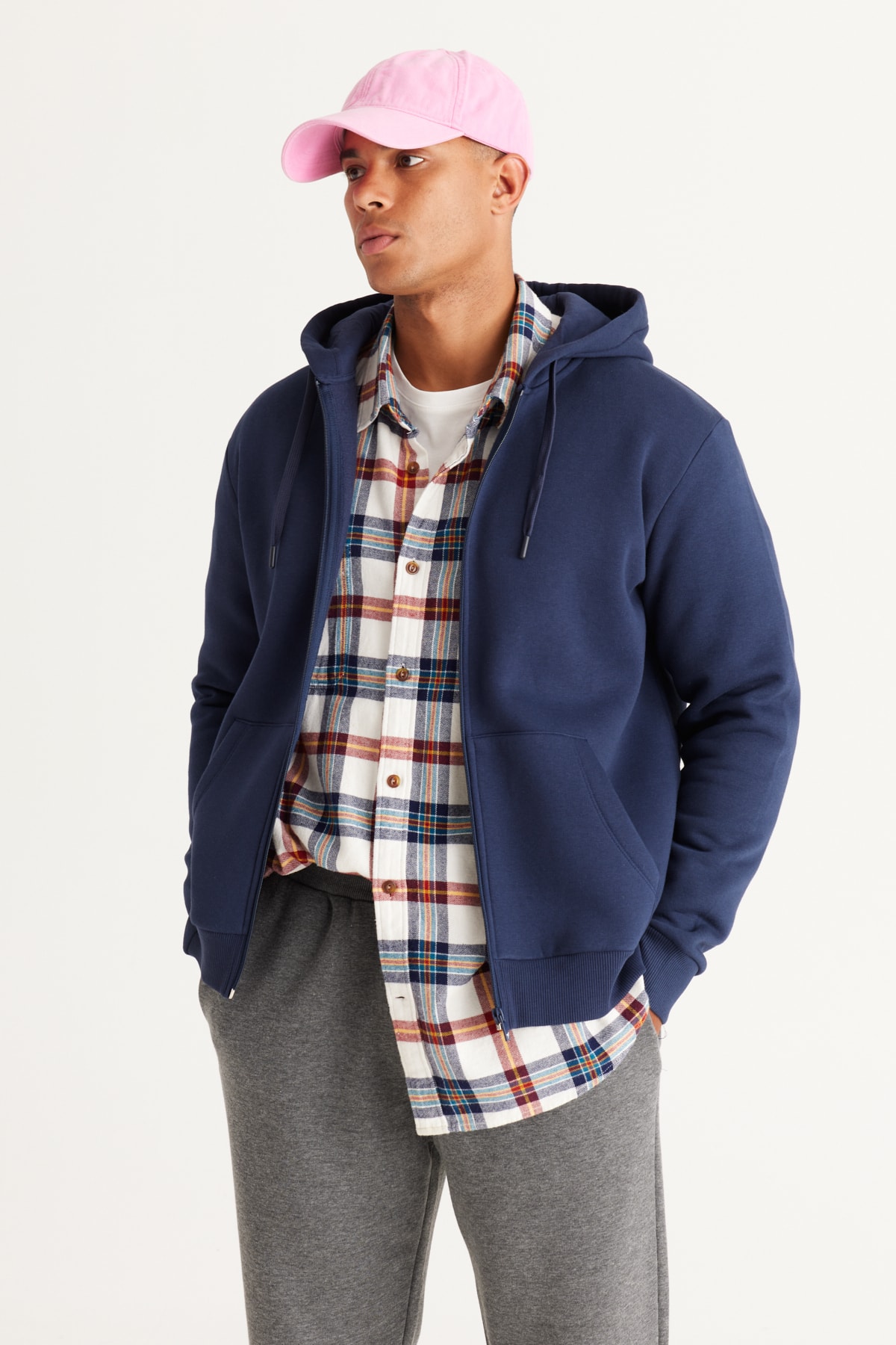 Levně AC&Co / Altınyıldız Classics Men's Navy Blue Standard Fit Regular Fit Inner Fleece 3 Thread Hooded Zipper Sweatshirt Jacket