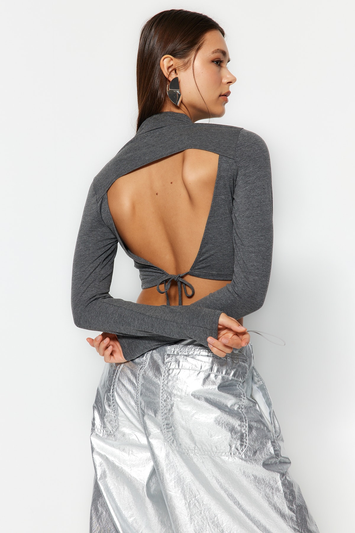 Trendyol Anthracite Decollete Decollete Stand Up Collar Fitted/Situated Crop Cotton Stretch Knitted Blouse