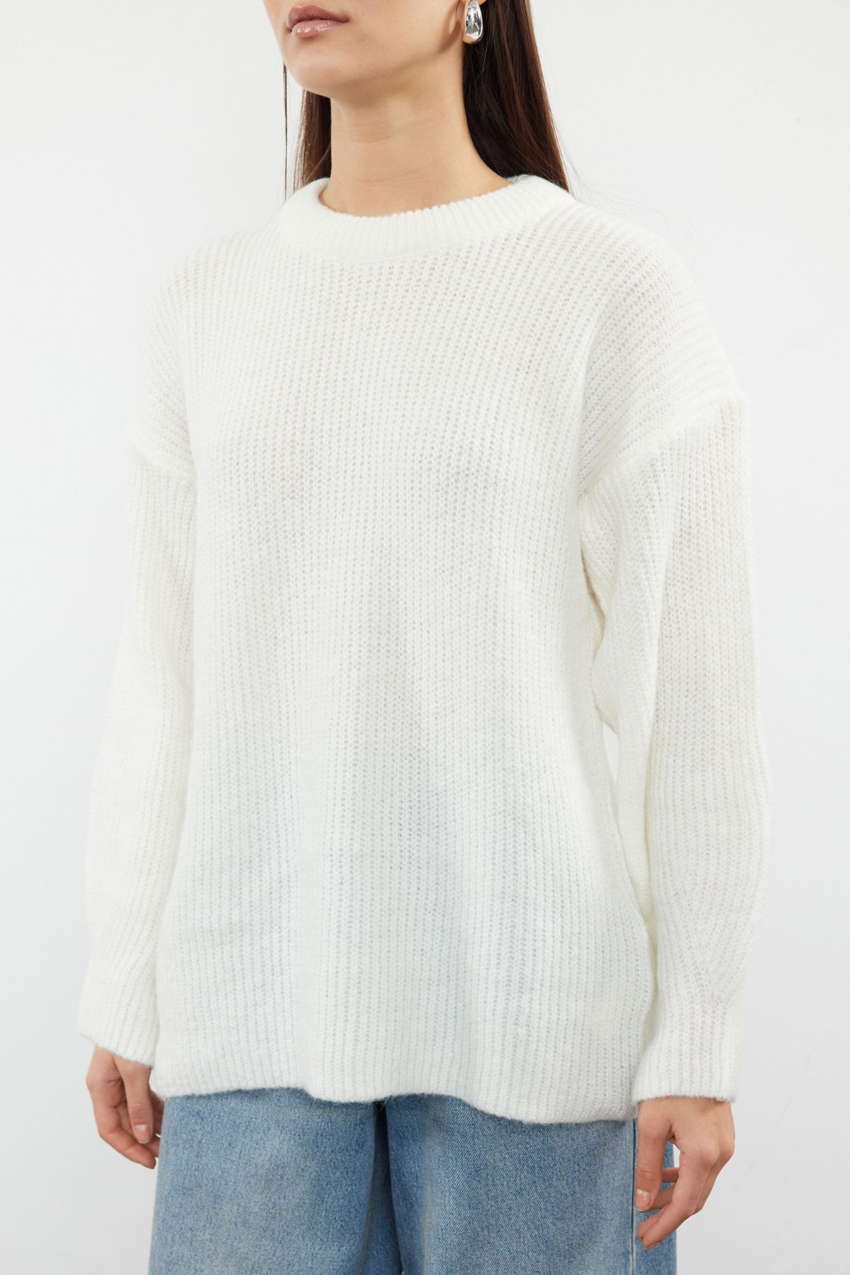 Trendyol Ecru Wide Fit Soft Textured Basic Knitwear Sweater