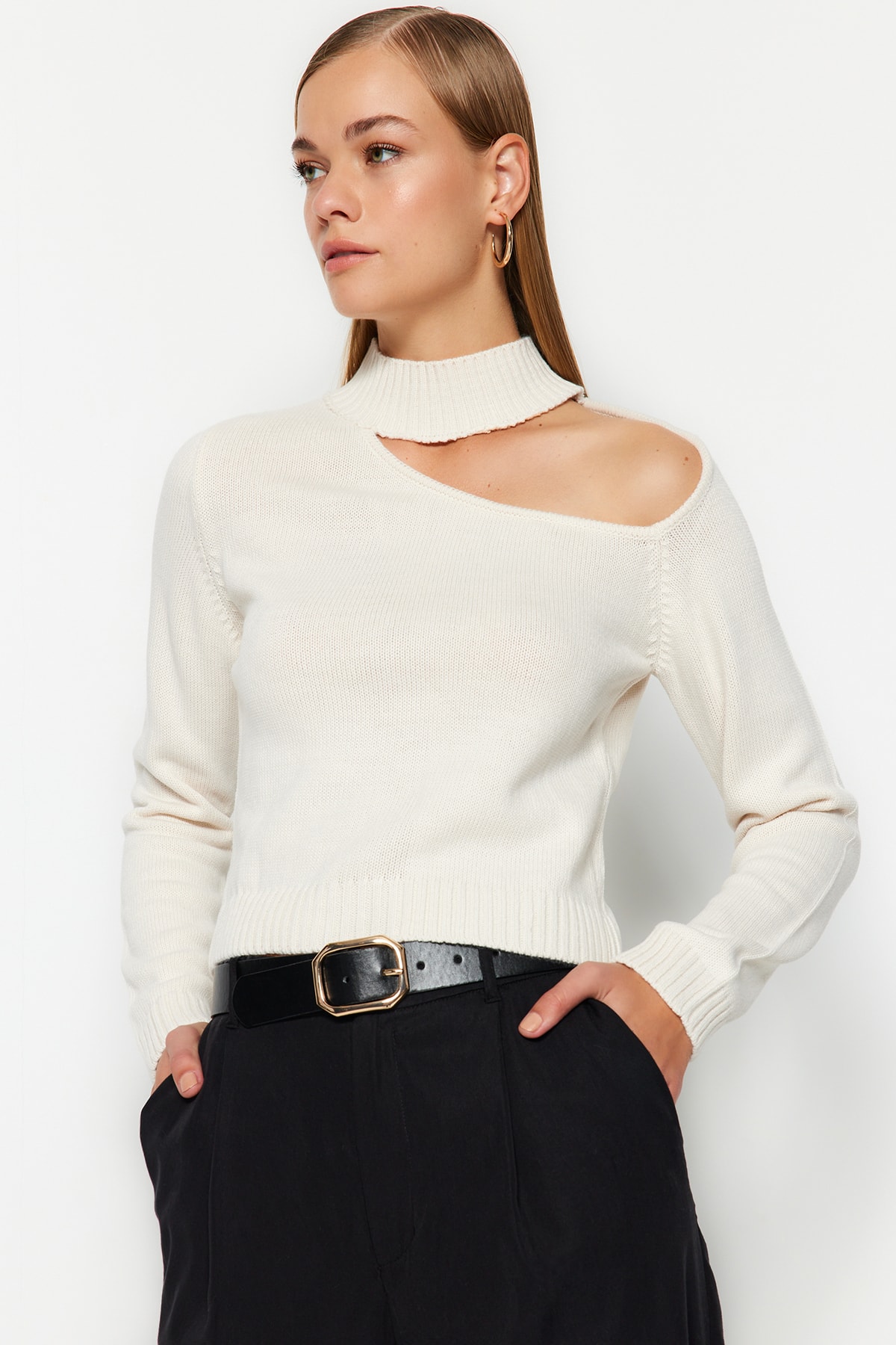 Trendyol Ecru Stand-Up Collar Knitwear Sweater