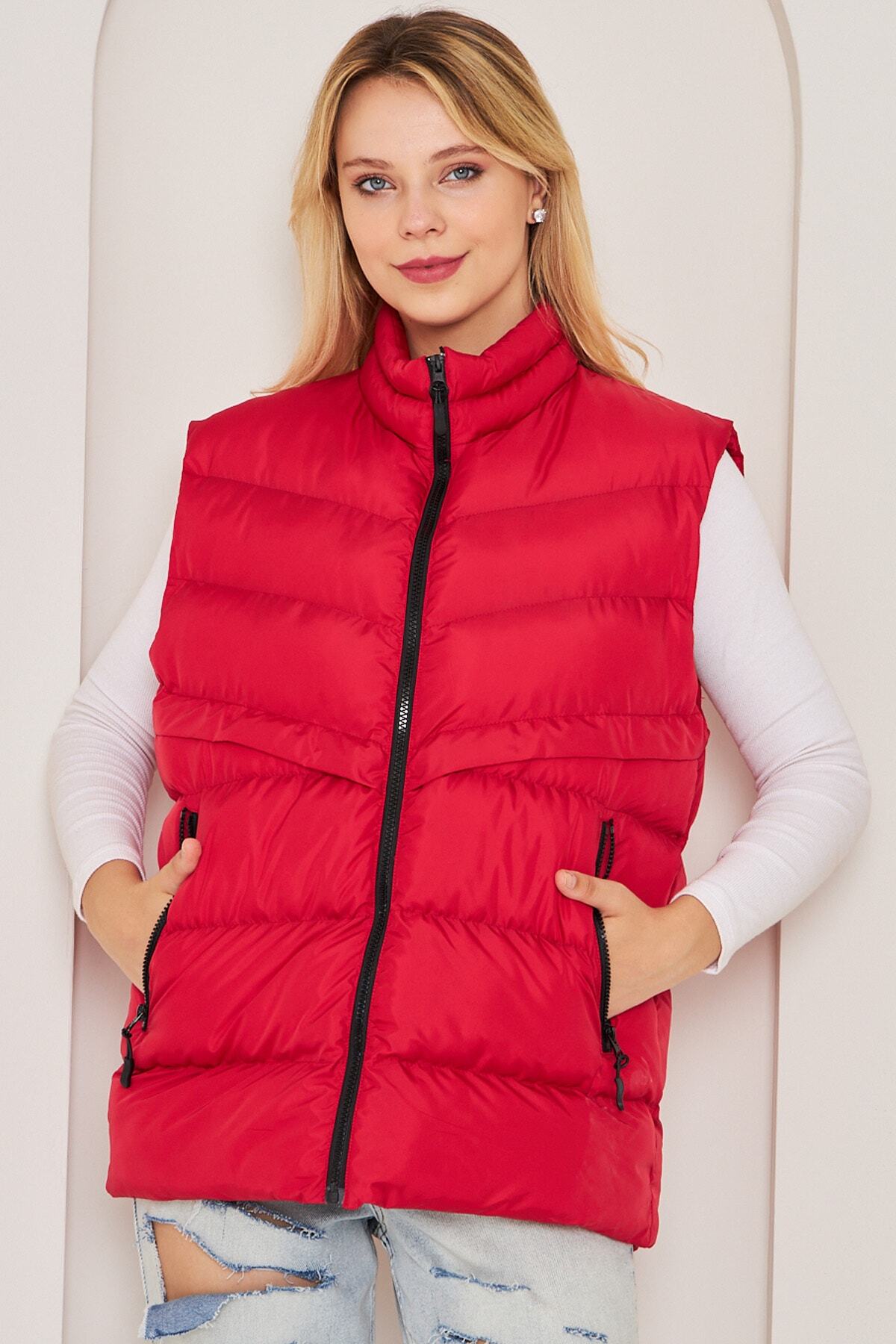River Club Women's Red Inflatable Vest With Lined Water And Windproof