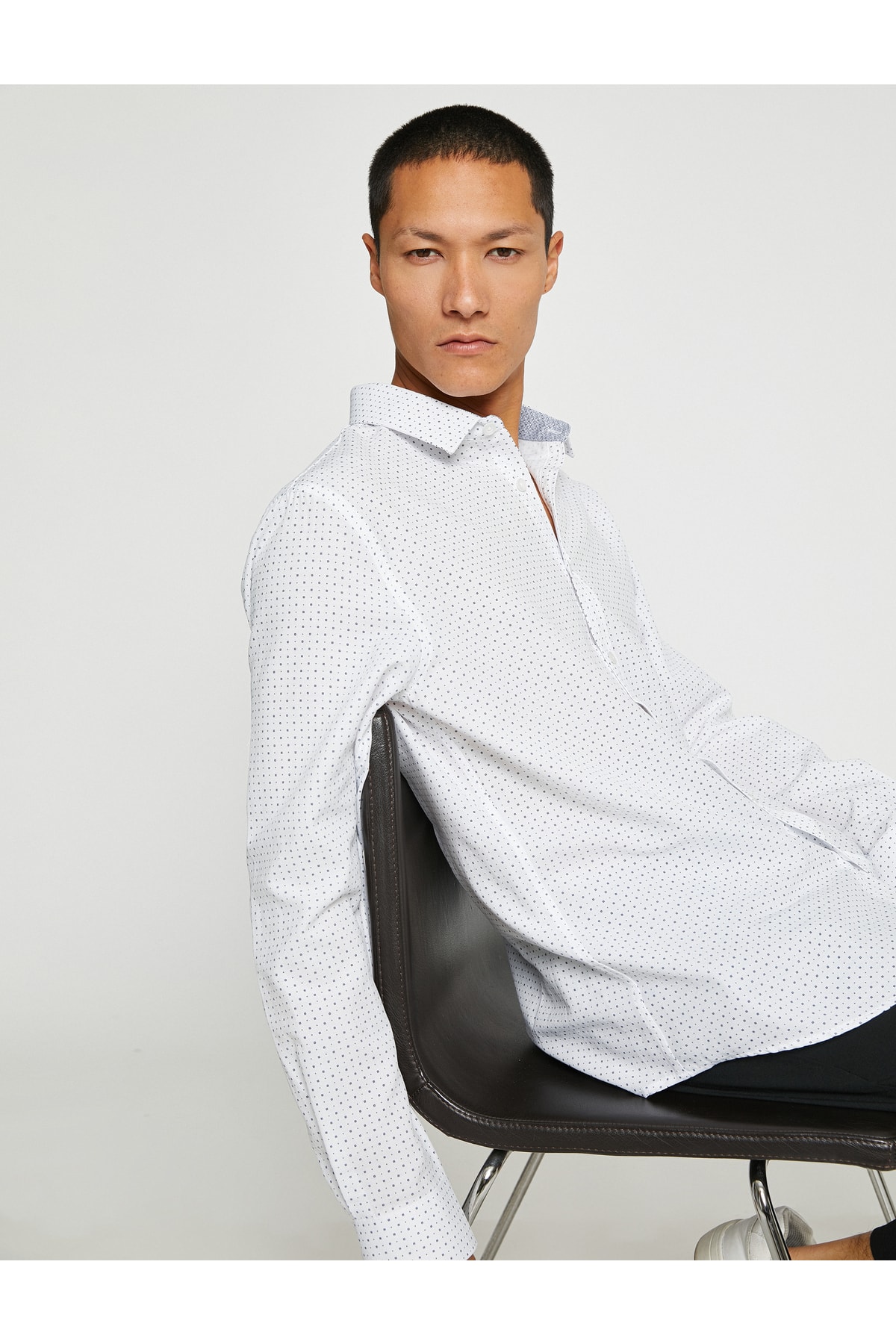 Levně Koton Sports Shirt Slim Fit Classic Collar Long Sleeve Non Iron