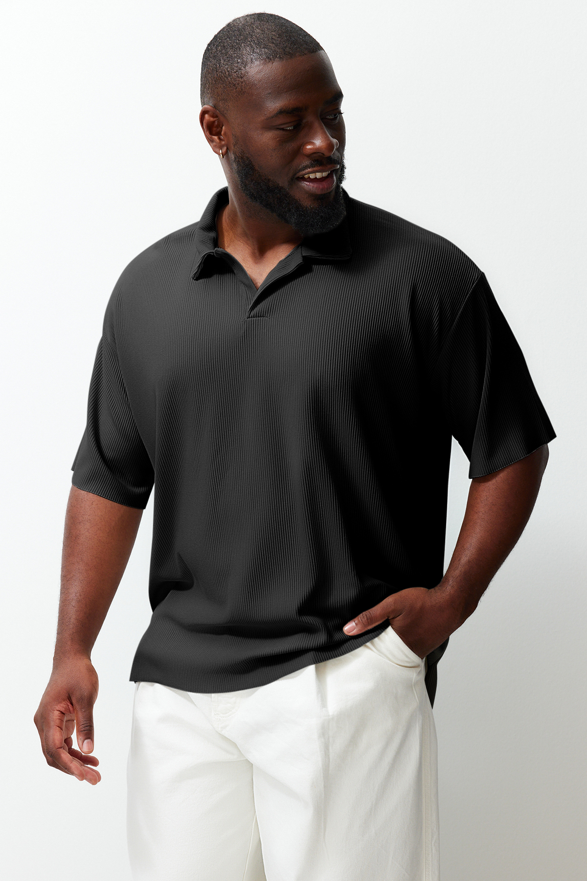 Levně Trendyol Limited Edition Plus Size Black Men's Oversize Textured Ottoman Polo Neck T-Shirt