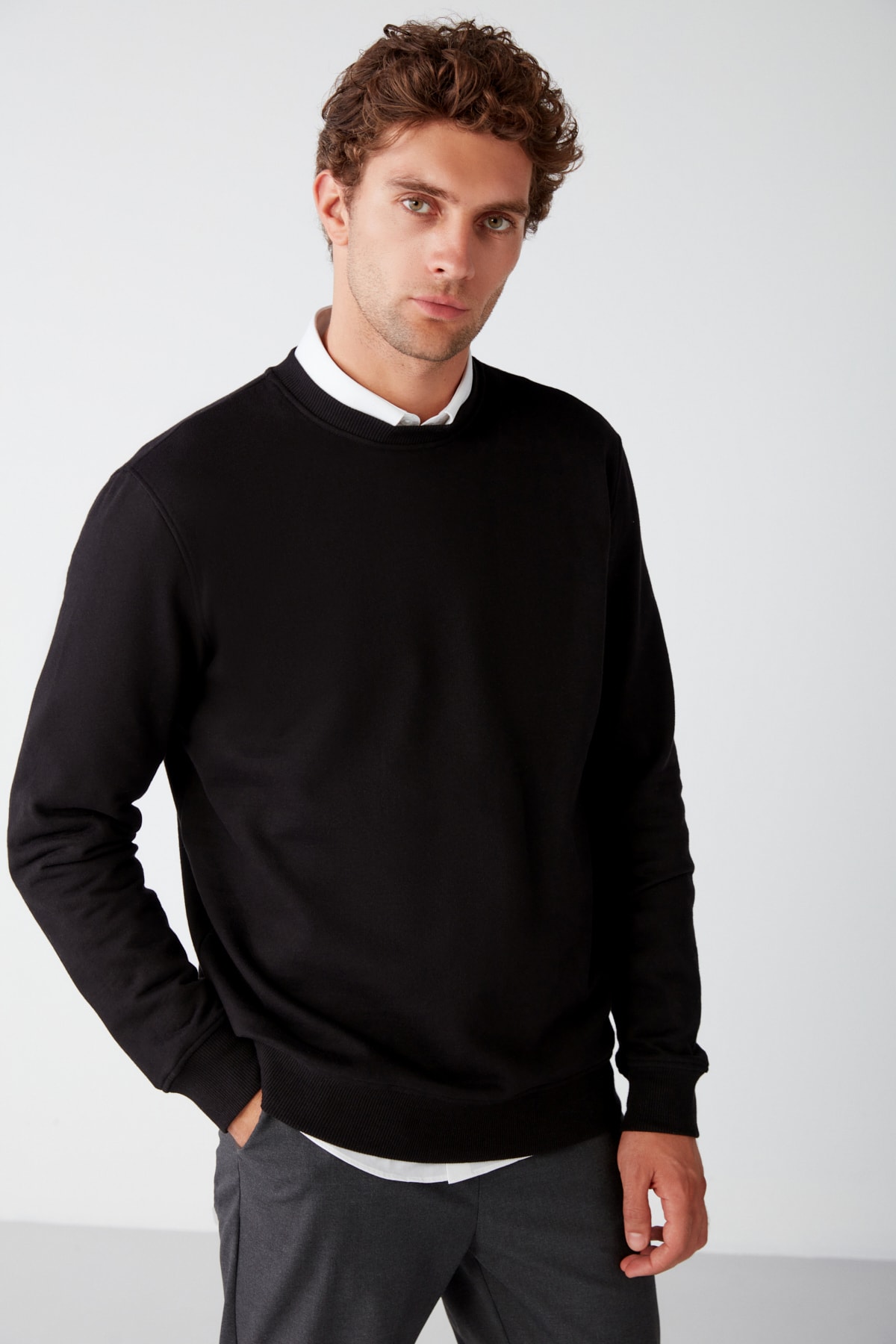 GRIMELANGE Travis Men's Soft Fabric Regular Fit Round Neck Black Sweatshir