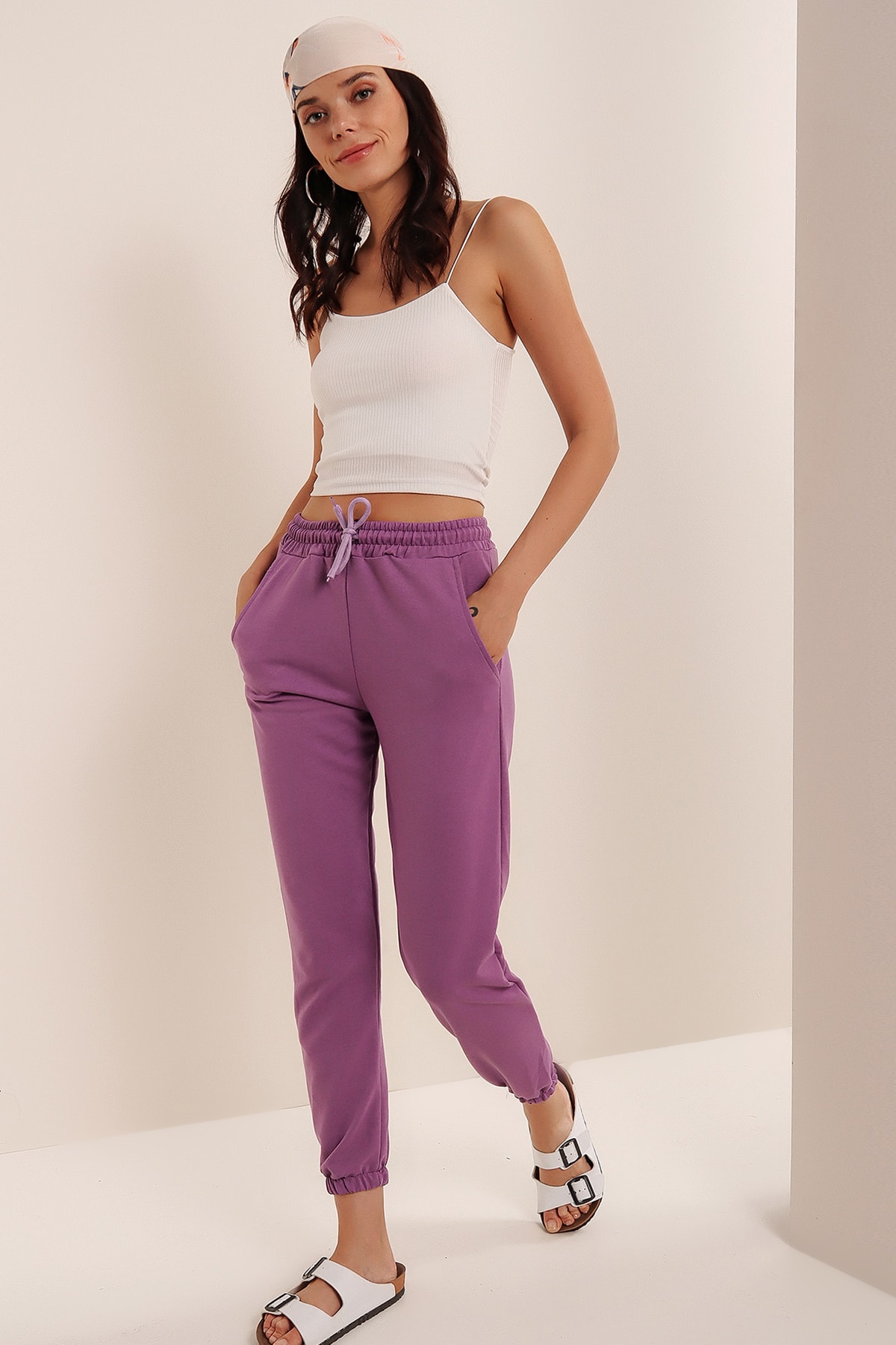 HAKKE Women's Lilac Pocket Sweatpants