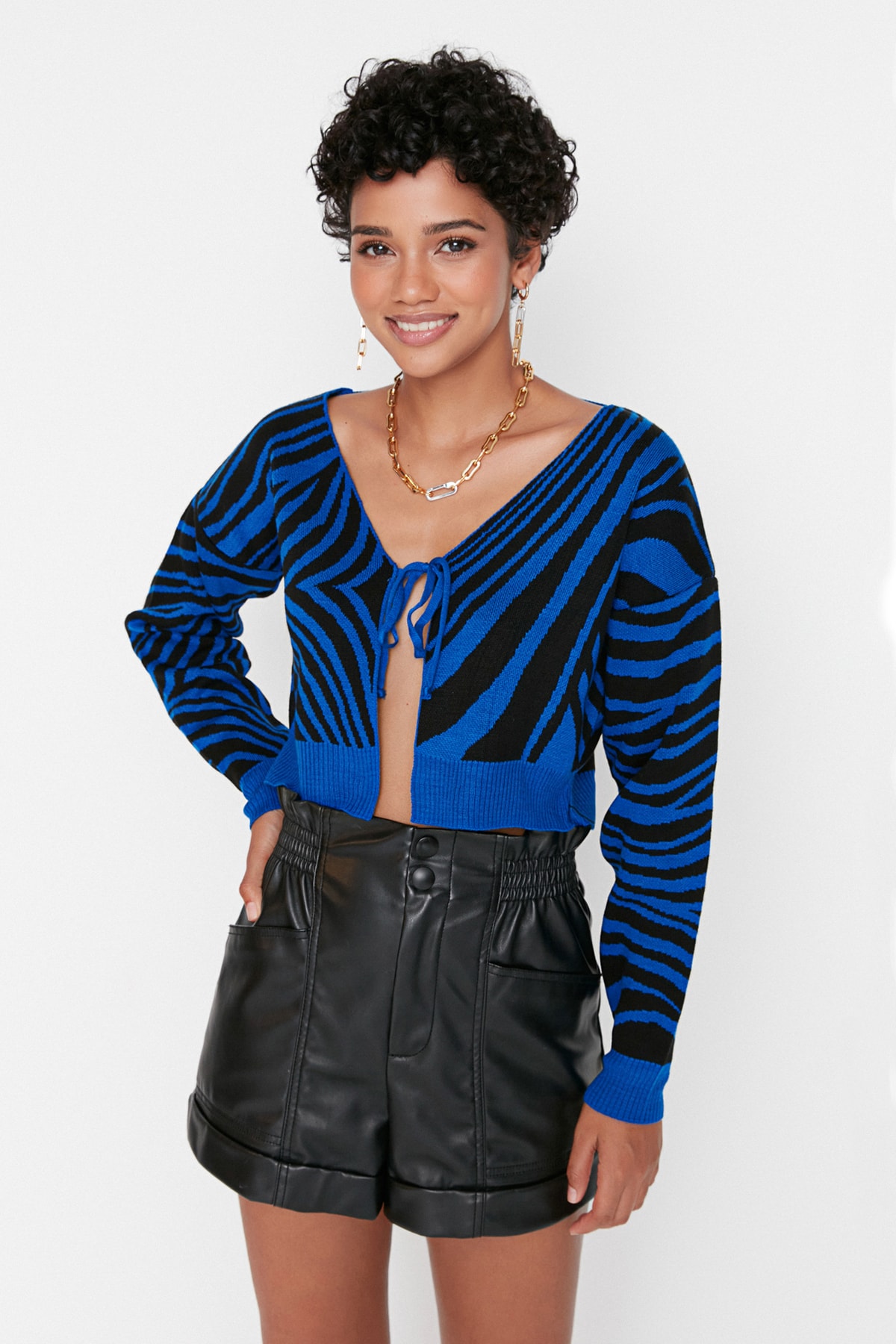 Trendyol Sax-patterned Crop-Knitwear Cardigan