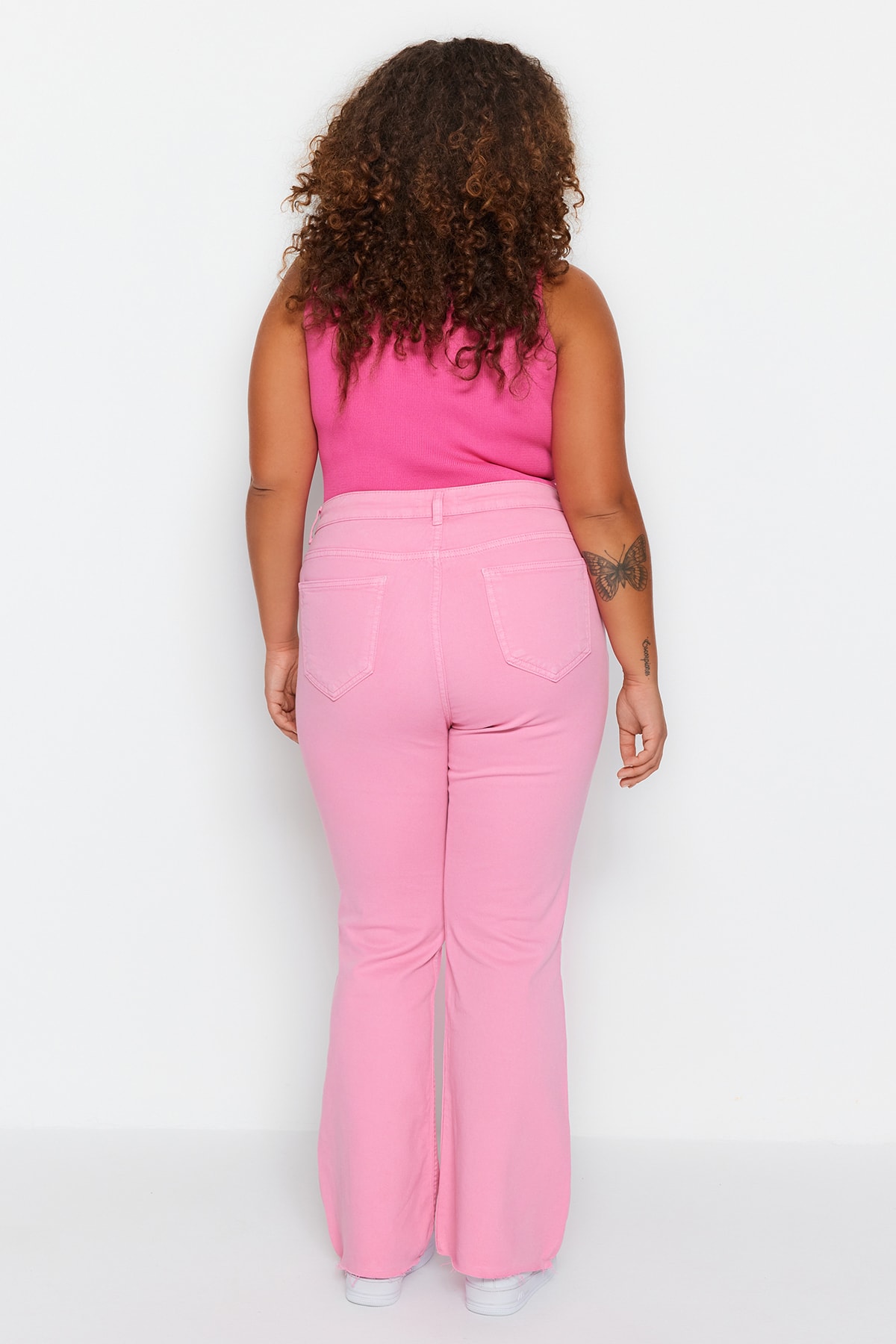 Trendyol Curve Pink Cutaway Španielske džínsové džínsy