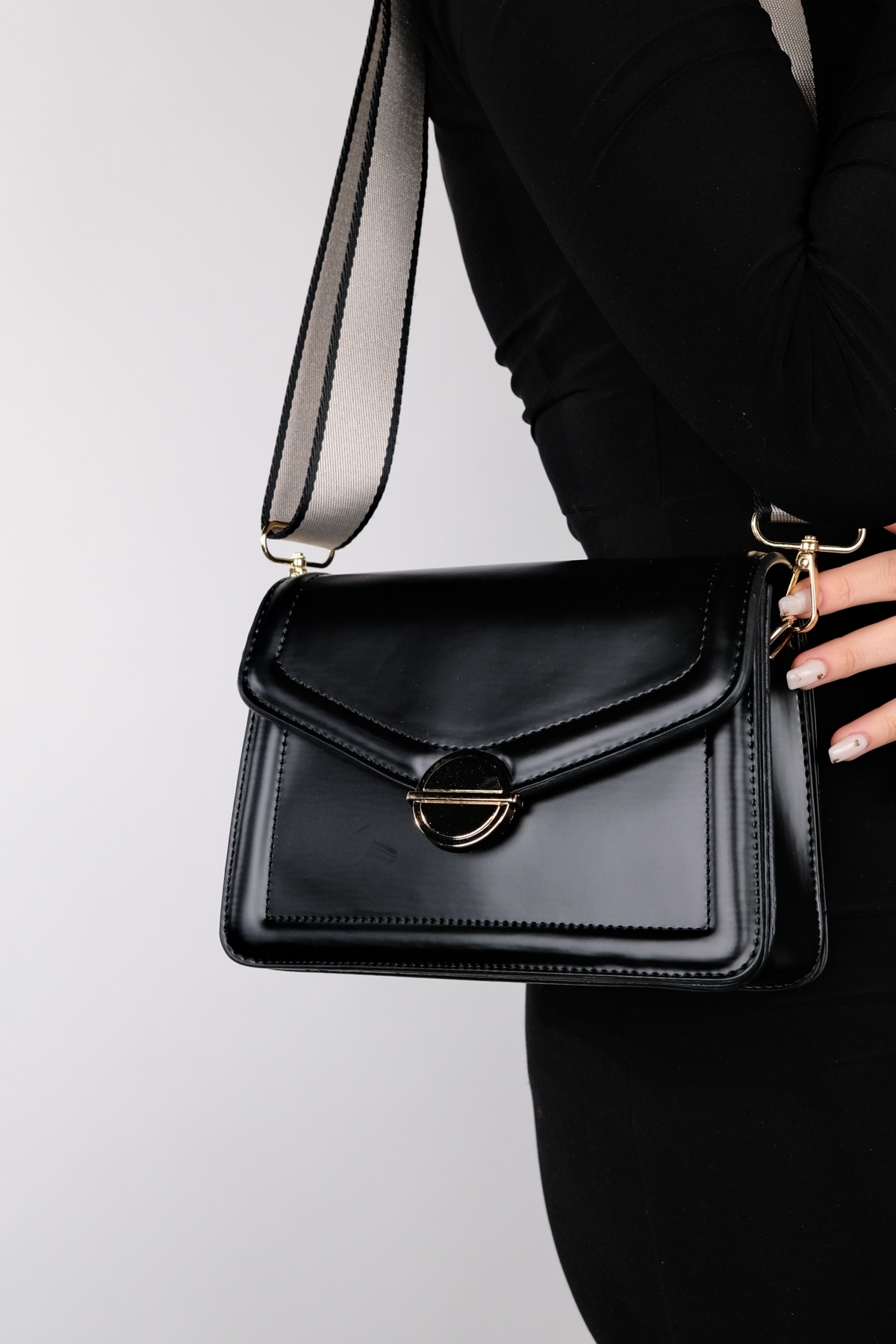 LuviShoes BLINK Women's Black Crossbody Bag
