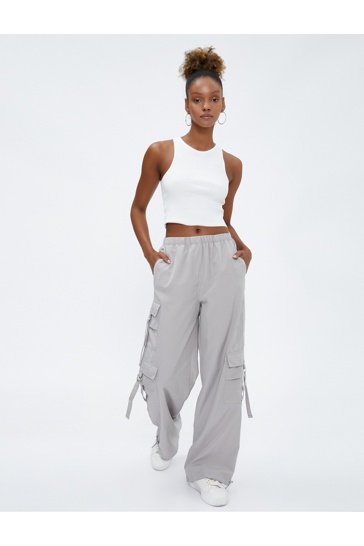Levně Koton Cargo Pants Wide Leg, Relaxed Cut, Multiple Pockets on the Side.