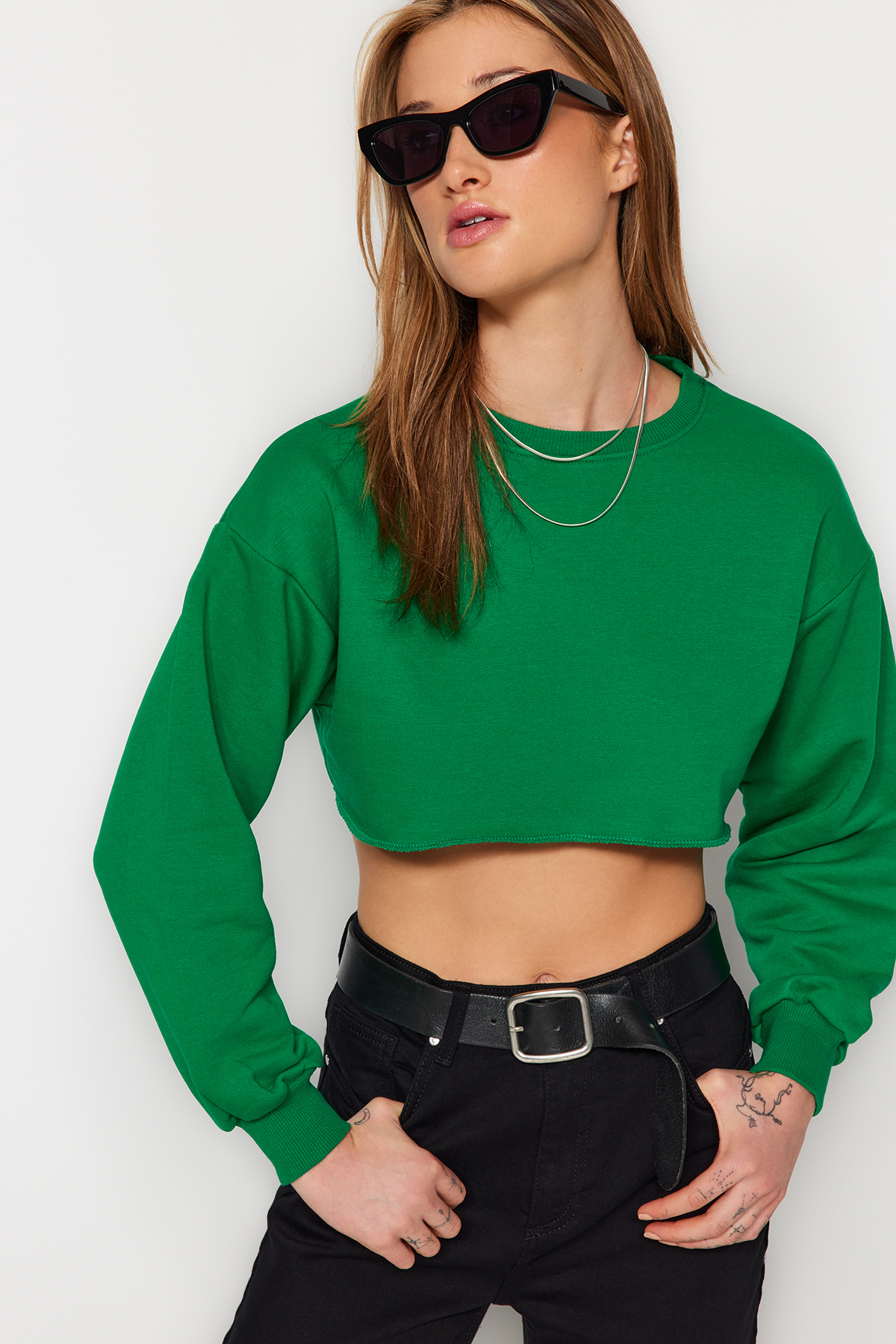 Trendyol Green Casual Cut Crop Thick Crew Neck Knitted Sweatshirt
