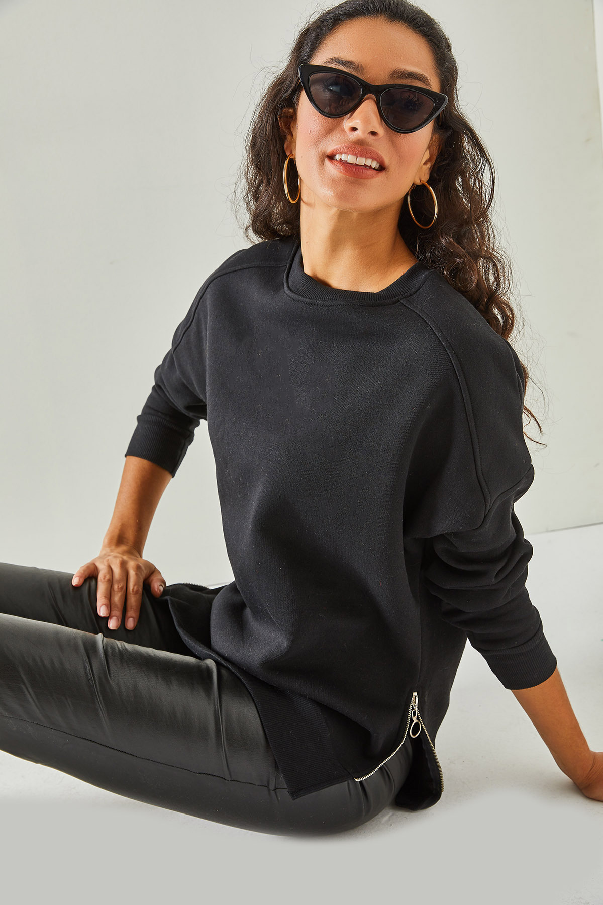 Levně Olalook Women's Black Zipper Detail Inside Fleece Thick Sweatshirt